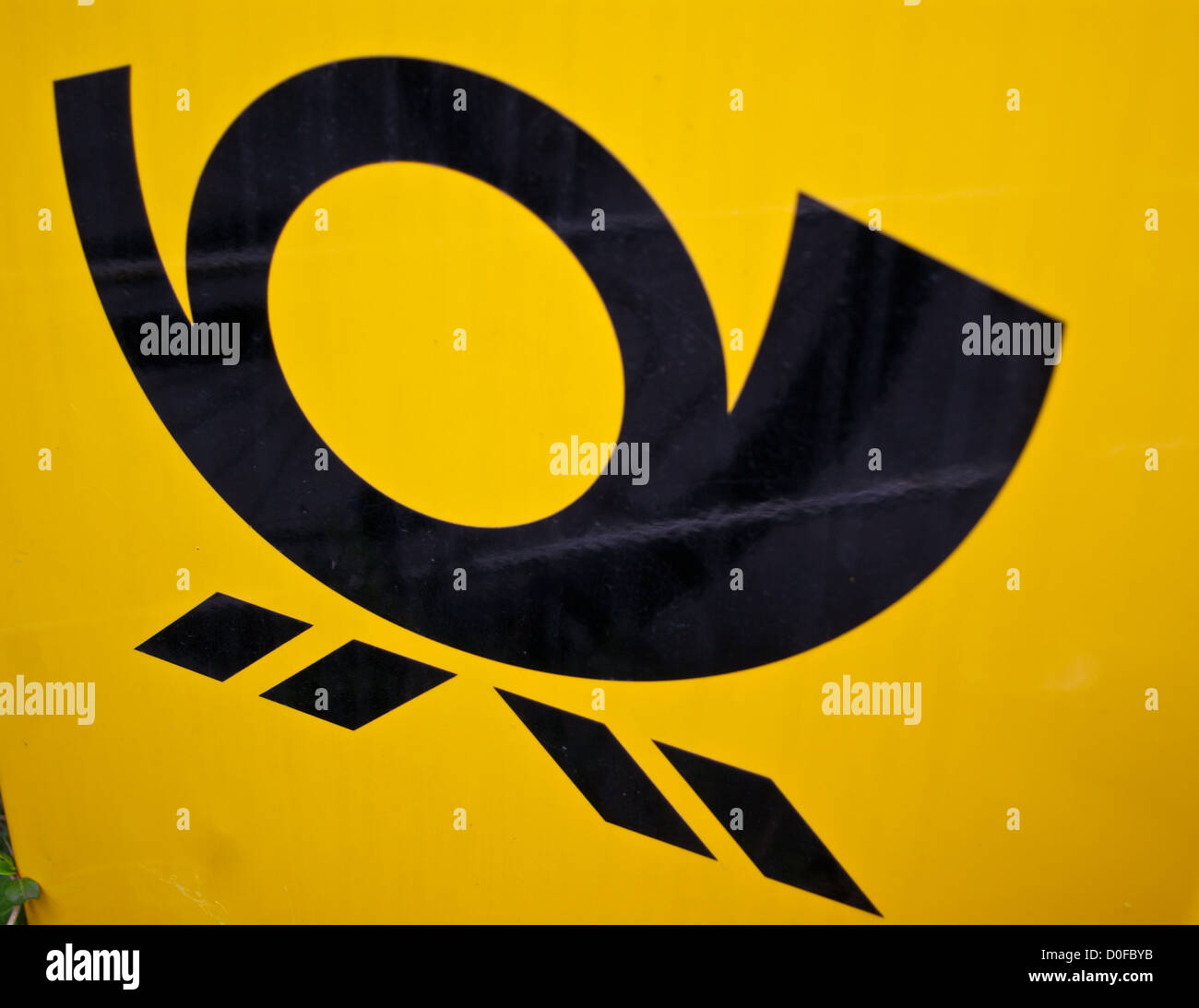 Gelb-schwarzen Posthorn Emblem von Deutsche Post, Deutsche Post Stockfoto