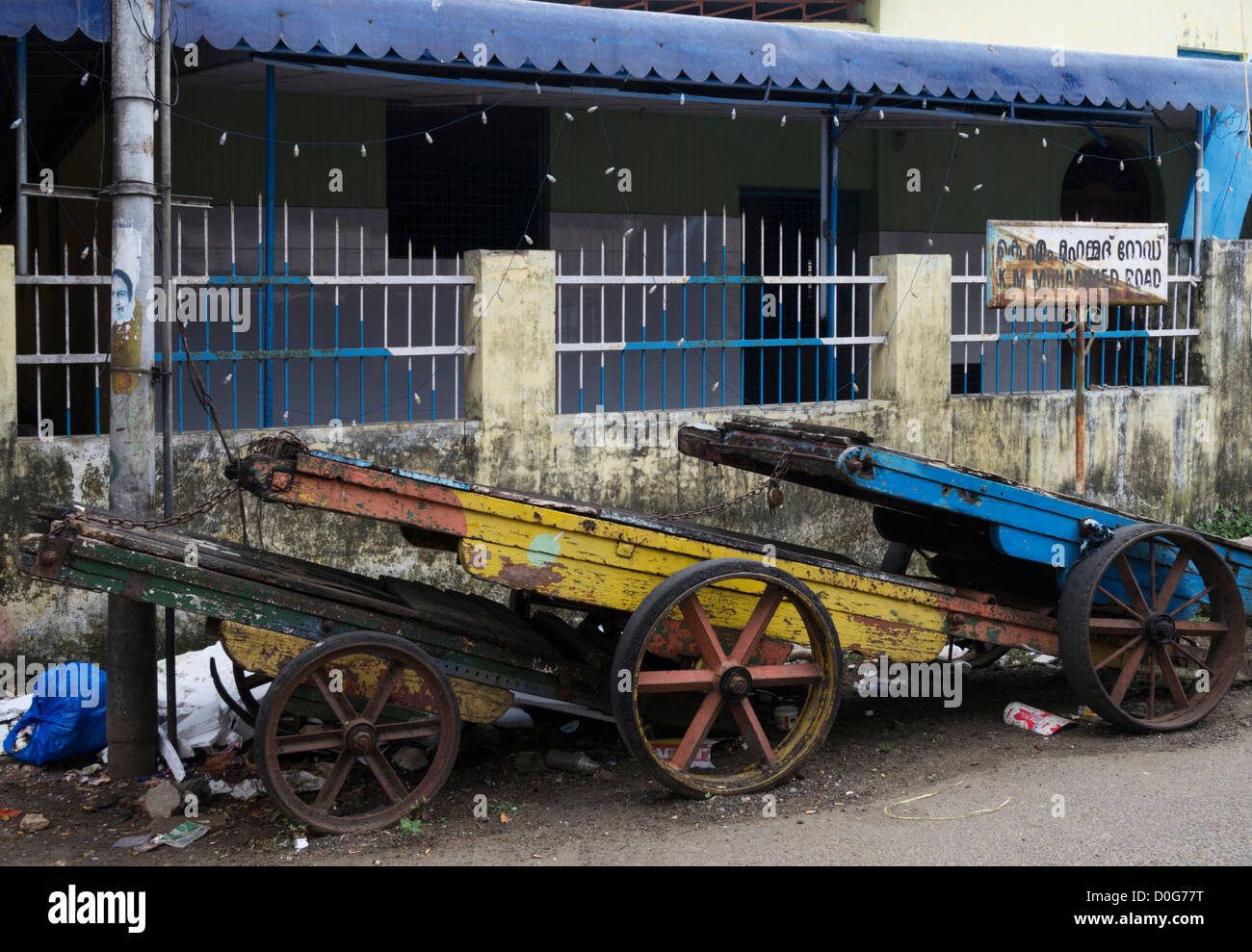 Bunte Wagen in einer Straße in Cochin Kerala Indien Stockfoto