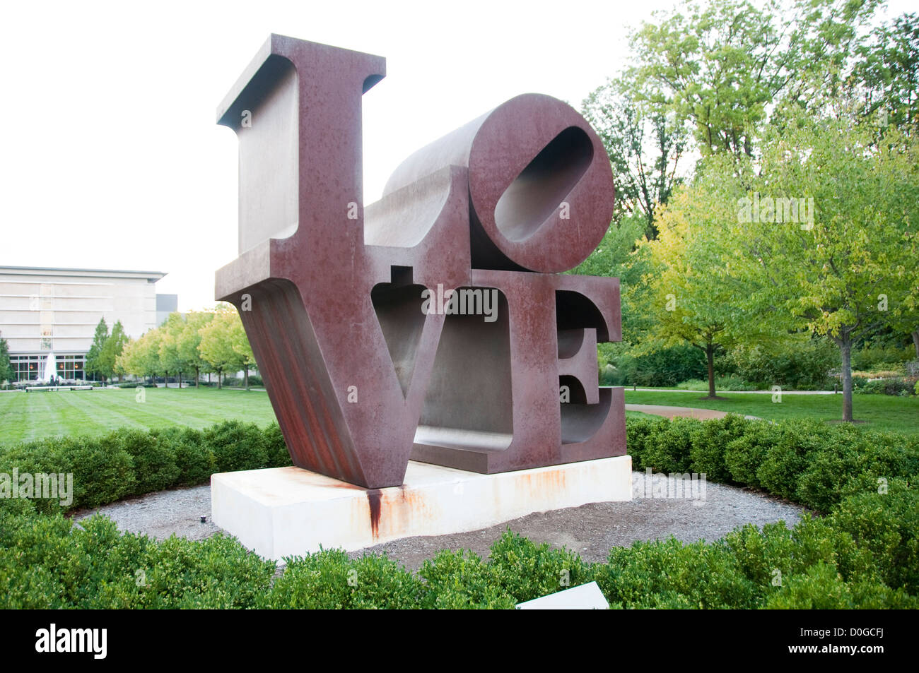 USA, Indiana, Indianapolis, Robert Indiana Love Sculpture im Indiana Museum of Art Stockfoto