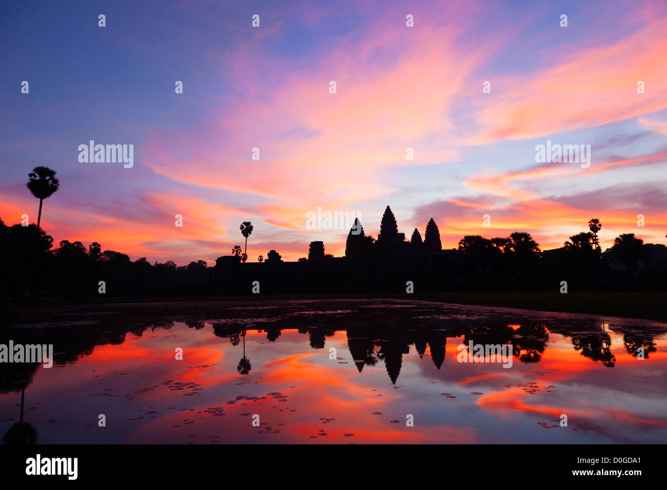 Sonnenaufgang am Angkor Wat, Kambodscha Stockfoto