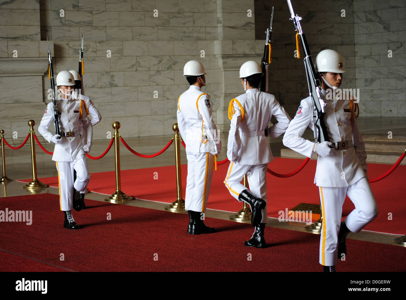 Sicherheit schützt Parade am Chiang Kai-Shek Memorial Hall Taipei Taiwan Stockfoto