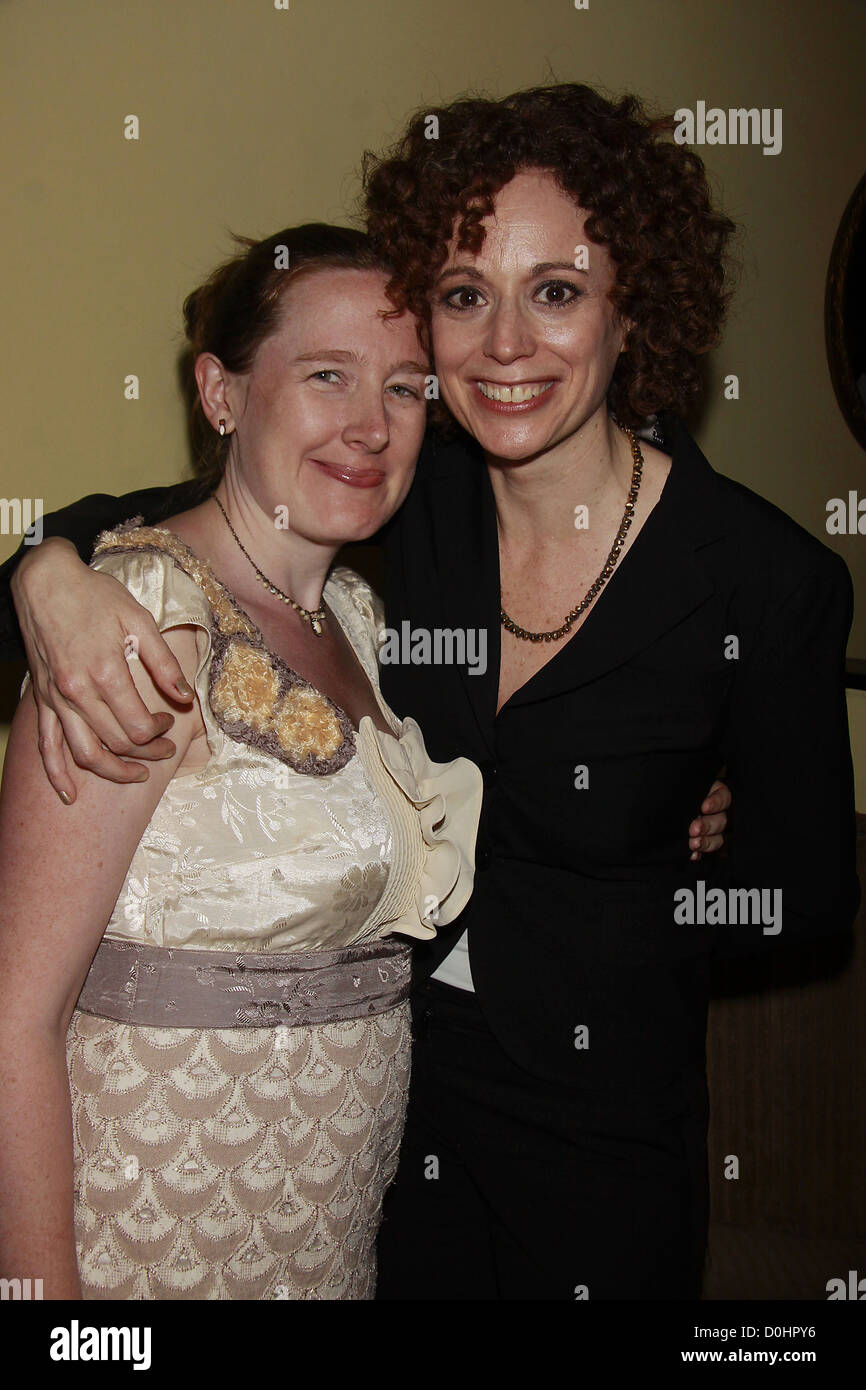 Sarah Ruhl und Rebecca Taichman Öffnung Nacht nach der Party für die Off-Broadway-Produktion von "Sarah Ruhl Orlando" hielt im Stockfoto