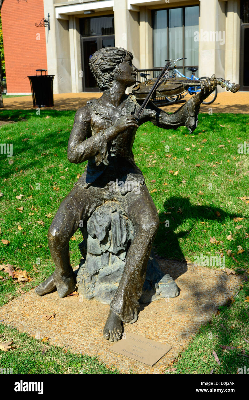 Violine-Statue-Saint Louis University St. Louis MO Campus Stockfoto