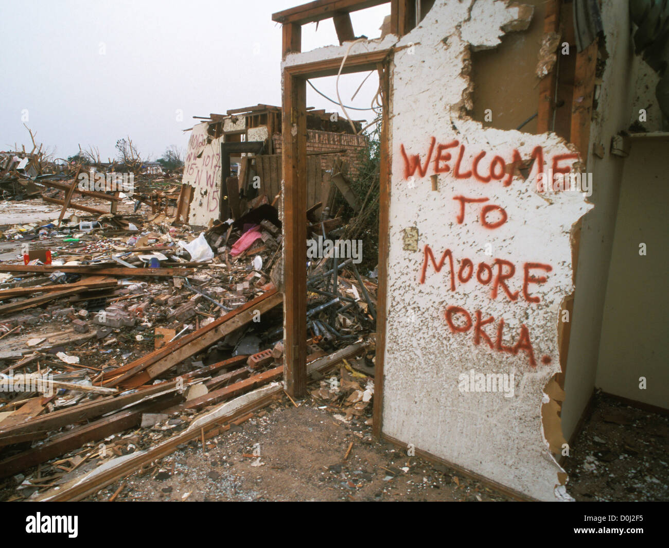 Humor inmitten von Zerstörung: Willkommen bei Moore, Oklahoma Stockfoto