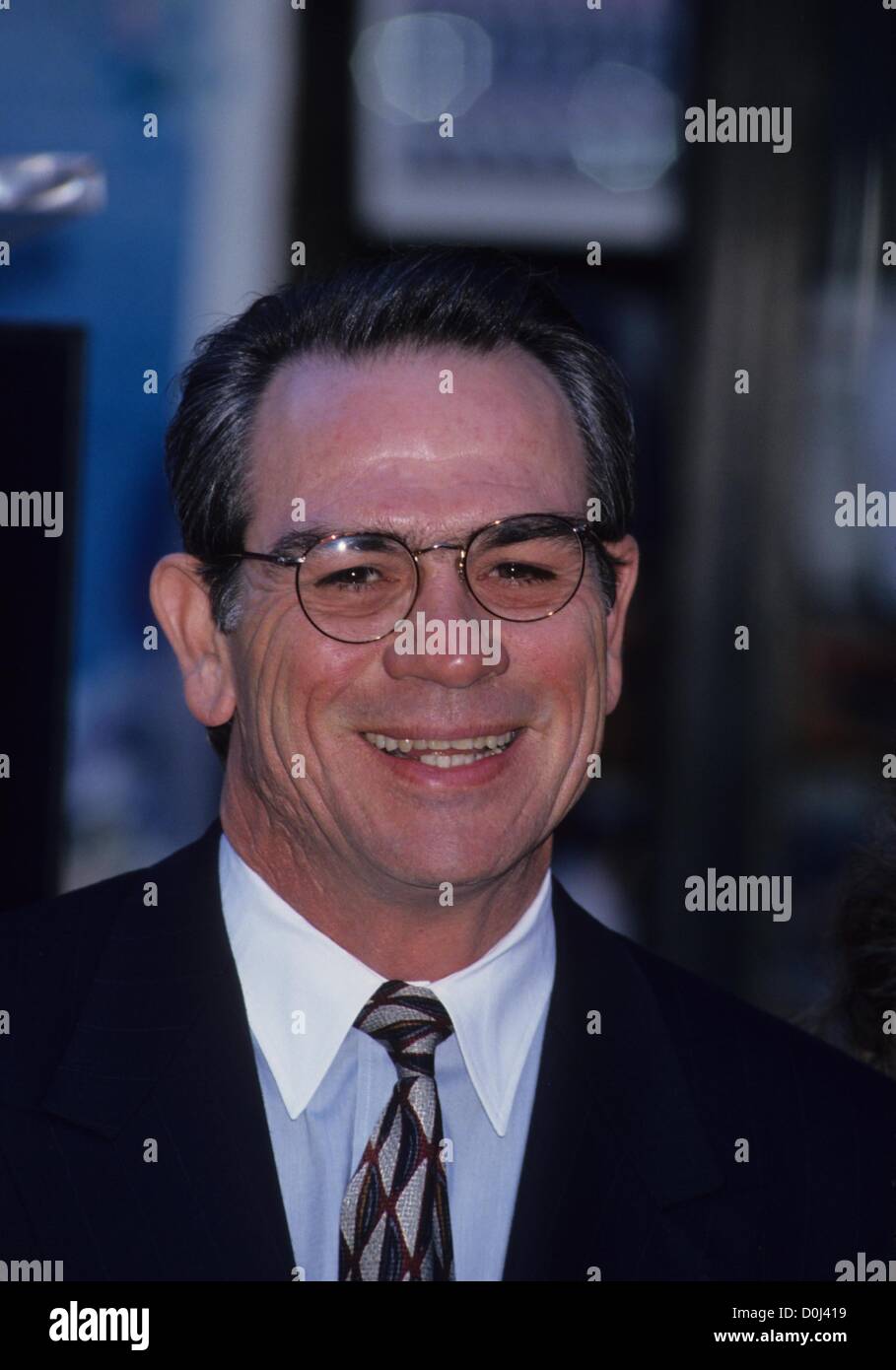 TOMMY LEE JONES bekommt seinen Stern auf Hollywood W.O.F. 1994. k0090lr. (Kredit-Bild: © Lisa Rose/Globe Photos/ZUMAPRESS.com) Stockfoto