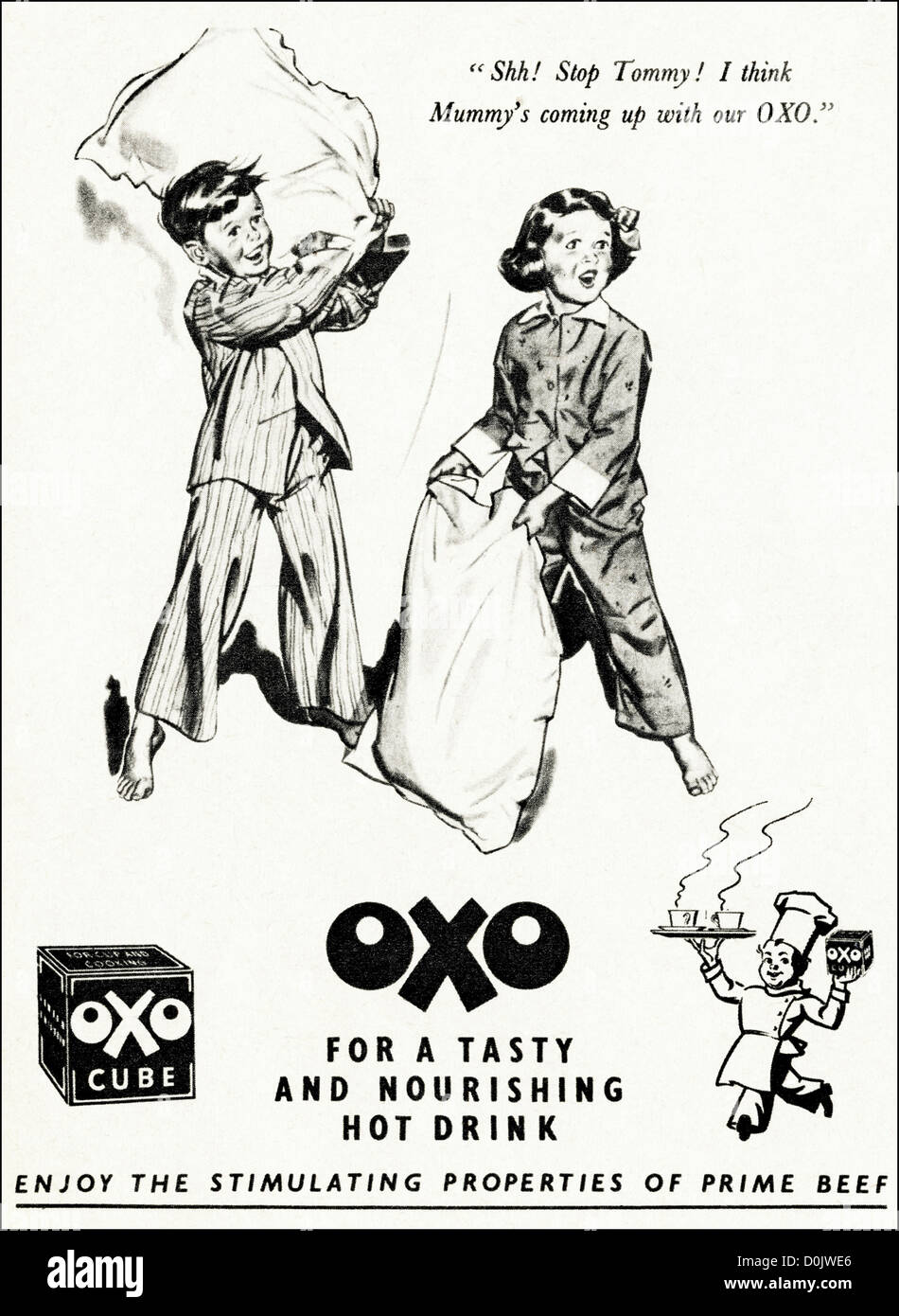 Original 1950er Jahre Vintage Printwerbung aus englischen Zeitschriftenwerbung Oxo heiße Rindfleisch Getränk ca. 1953 Stockfoto