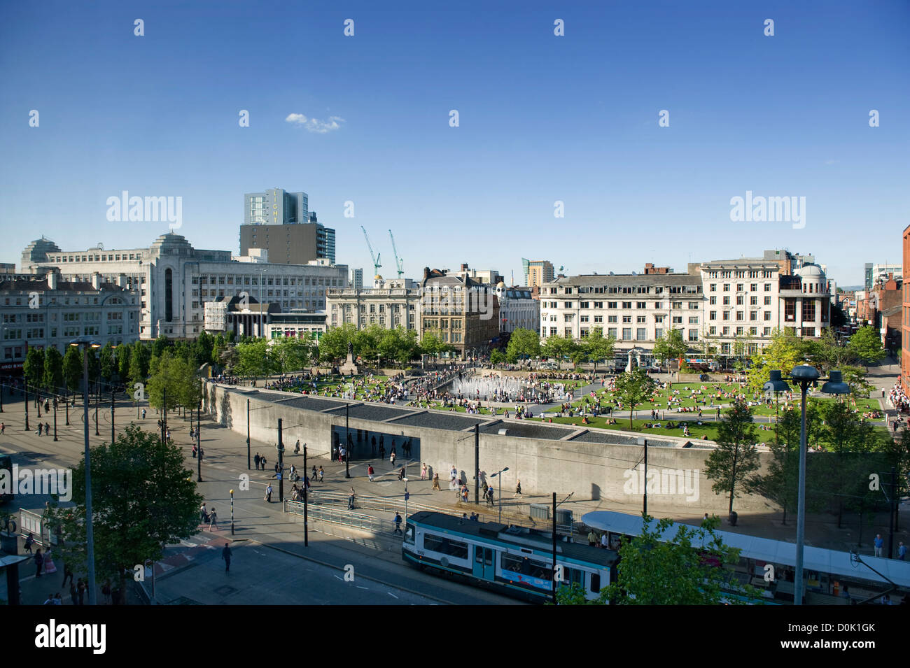 Ein Blick auf Piccadilly Gardens in Manchester. Stockfoto