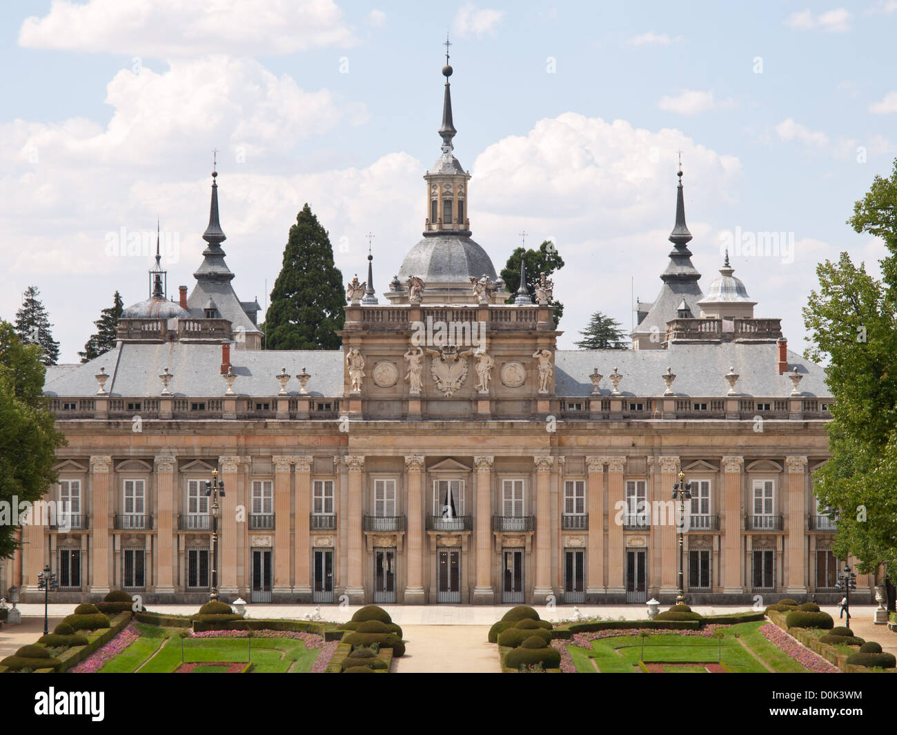 Der königliche Palast von La Granja de San Ildefonso ist ein Palast aus dem 18. Jahrhundert in der kleinen Stadt von San Ildefonso in Segovia Stockfoto