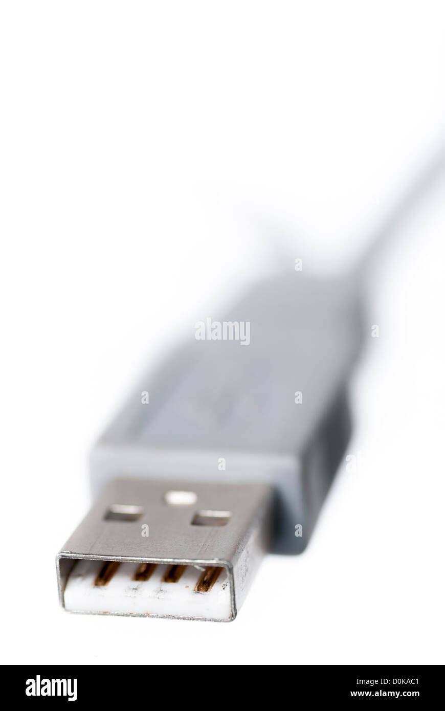 Makro-Bild von einem USB-Anschluss auf weißem Hintergrund. Stockfoto