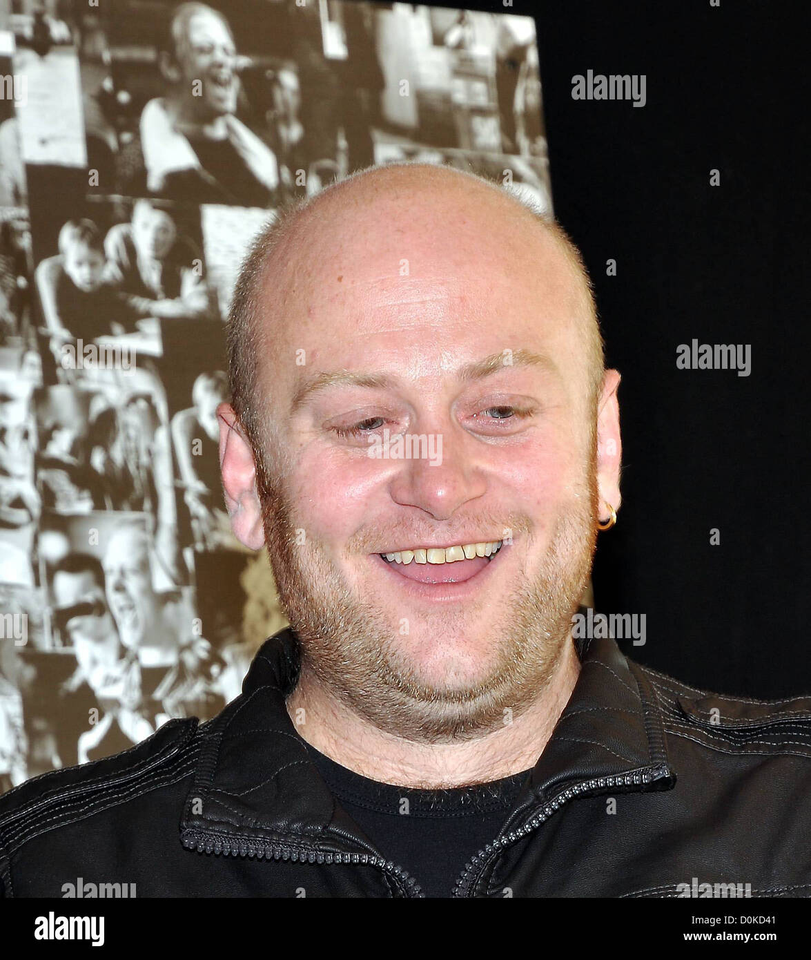 Andrew Strong (Deco Cuffe) das Original cast Mitglieder der ...