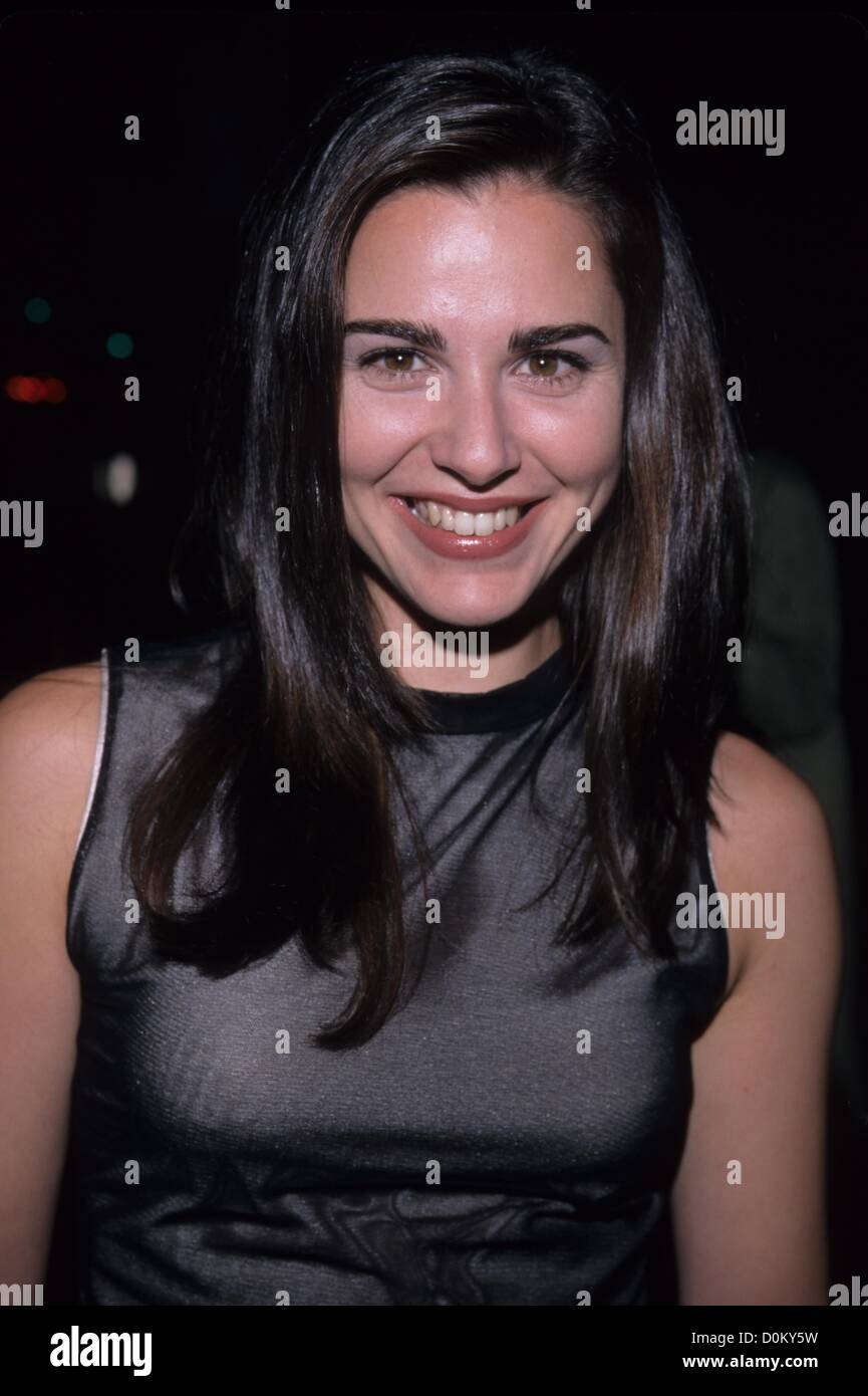 CARA BUONO. Eine Klasse für seine eigene Premiere Schriftsteller Guild Theatre in Beverly Hills 1999.k16748tr. (Kredit-Bild: © Tom Rodriguez/Globe Photos/ZUMAPRESS.com) Stockfoto