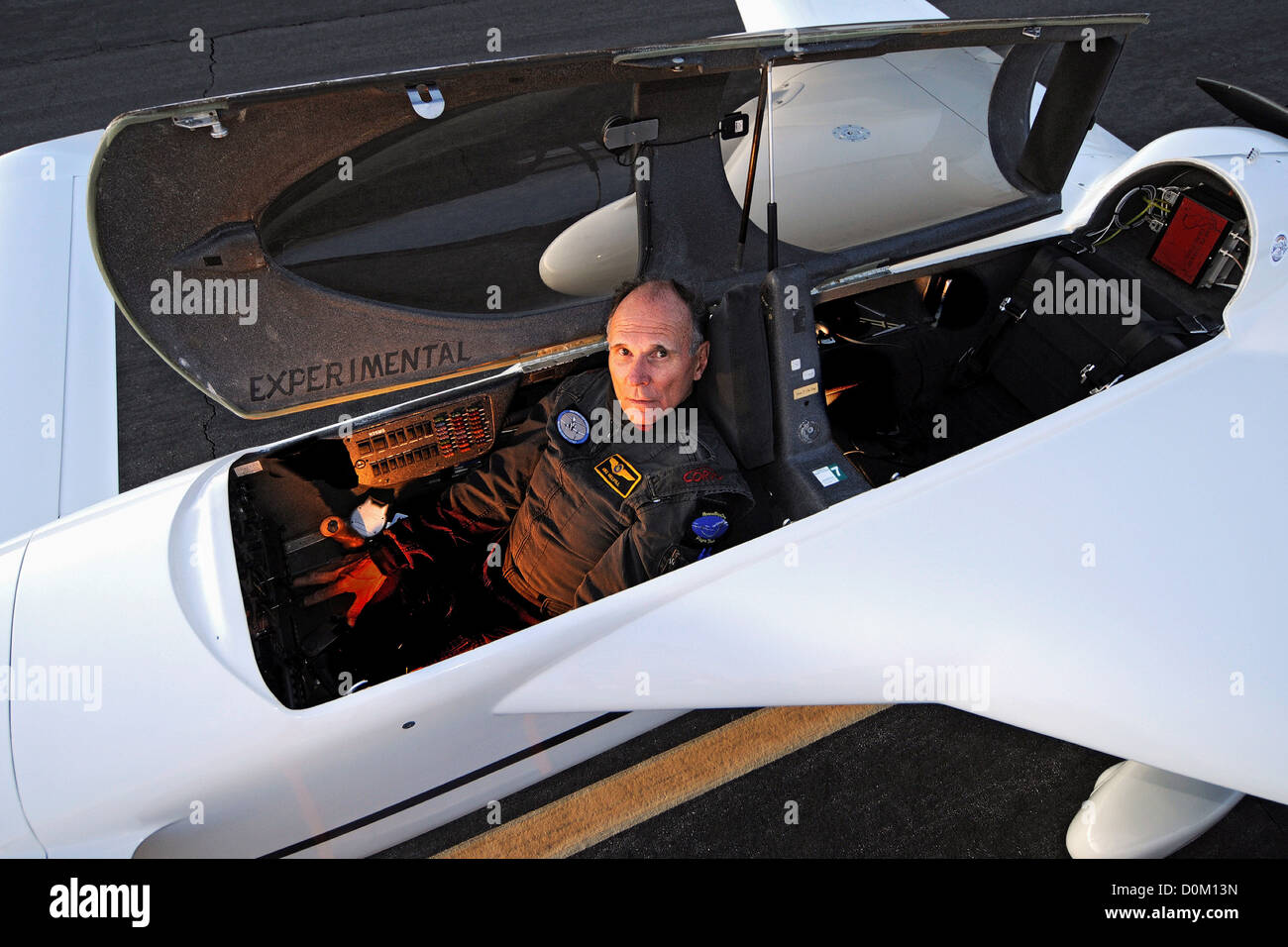 Mike Melvill ein Burt Rutan engsten Freunde in Executive Vice President Scaled Composites pilot Erstflug SpaceShipOne Stockfoto