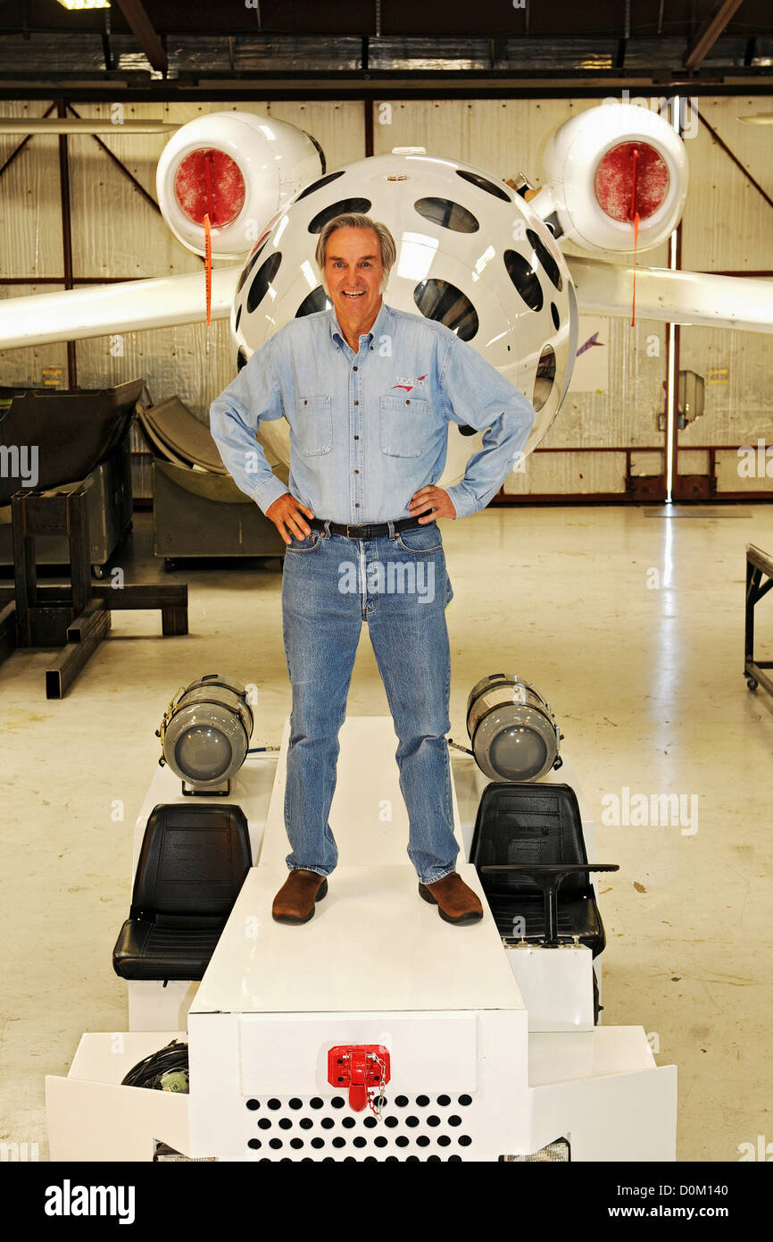 Elbert Leander "Burt" Rutan (geboren 17. Juni 1943 in Portland, Oregon) ist US-amerikanischer Raumfahrtingenieur bemerkte seine Originalität in Stockfoto