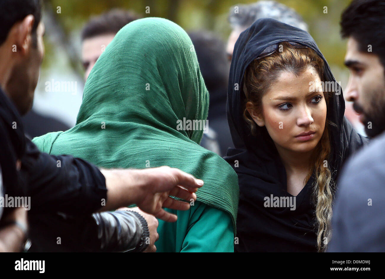 Teheran, IRAN - 26 NOVEMBER: Iraner feiern Ashura-Tag am 26. November 2012 in Teheran, Iran. Der Tag ist eine Erinnerung an die Schlacht von Kerbela, wo die Kräfte des Yazid für Imam Hussein und seine Familie Zelte angezündet. (Foto von Gallo Images / Amin Mohammad Jamali) Stockfoto