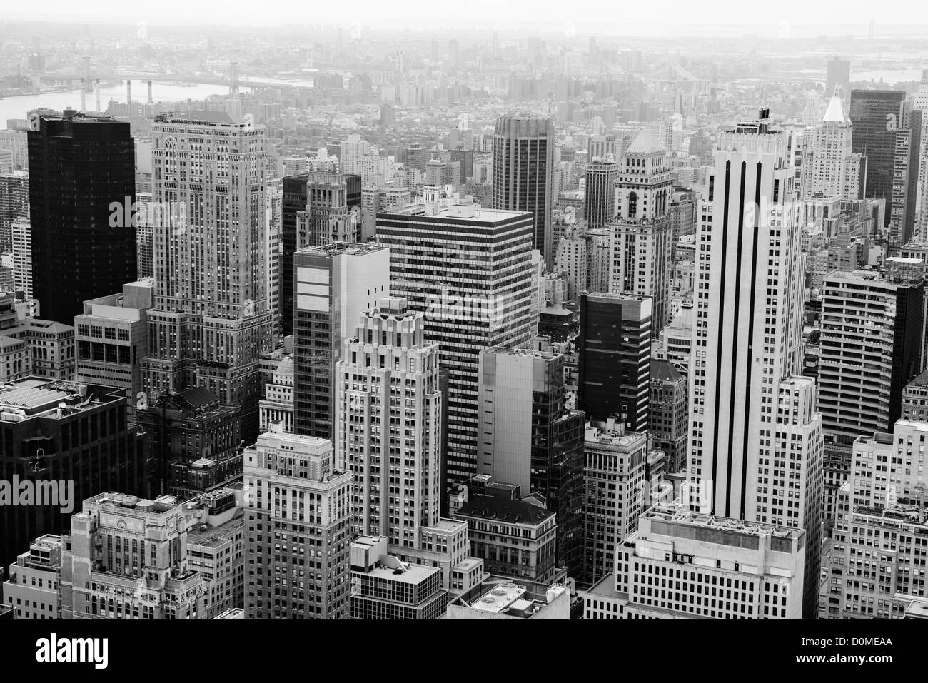 Vogelperspektive Blick auf Manhattans Wolkenkratzer Stockfoto