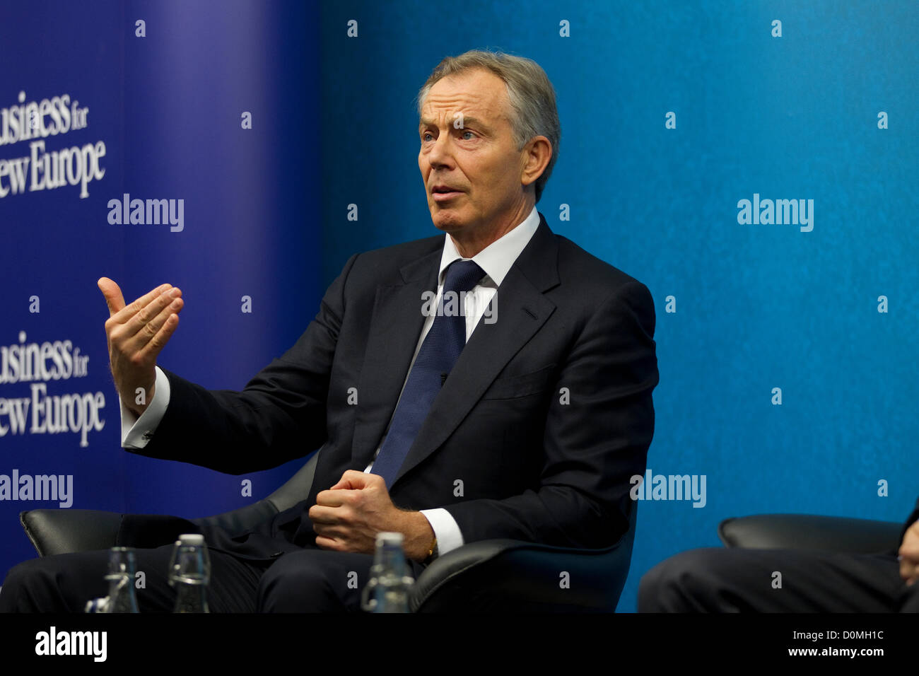 Business für neue Europa, das Royal Institute of International Affairs, Chatham House, London, Vereinigtes Königreich. 28.11.2012 the Rt Hon Tony Blair hält eine Rede "Europa, Großbritannien, Business - Beyond the Crisis" am Royal Institute of International Affairs, Chatham House, London. Stockfoto