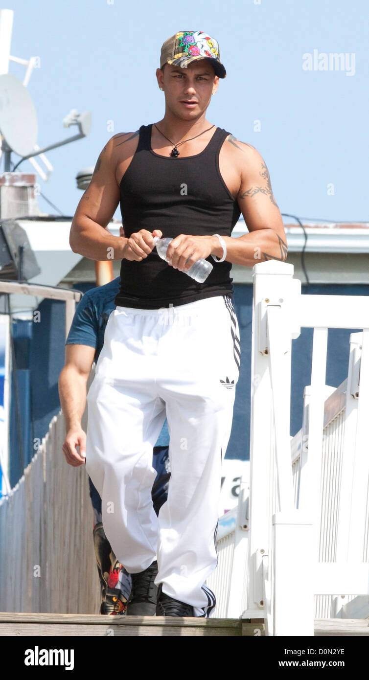Paul DelVecchio vor Ort bei MTVs "Jersey Shore" bei Sesaside Heights New Jersey USA A. Stockfoto Paul DelVecchio vor Ort bei MTVs "Jersey Shore" bei Sesaside Heights New Jersey USA A. Stockfoto