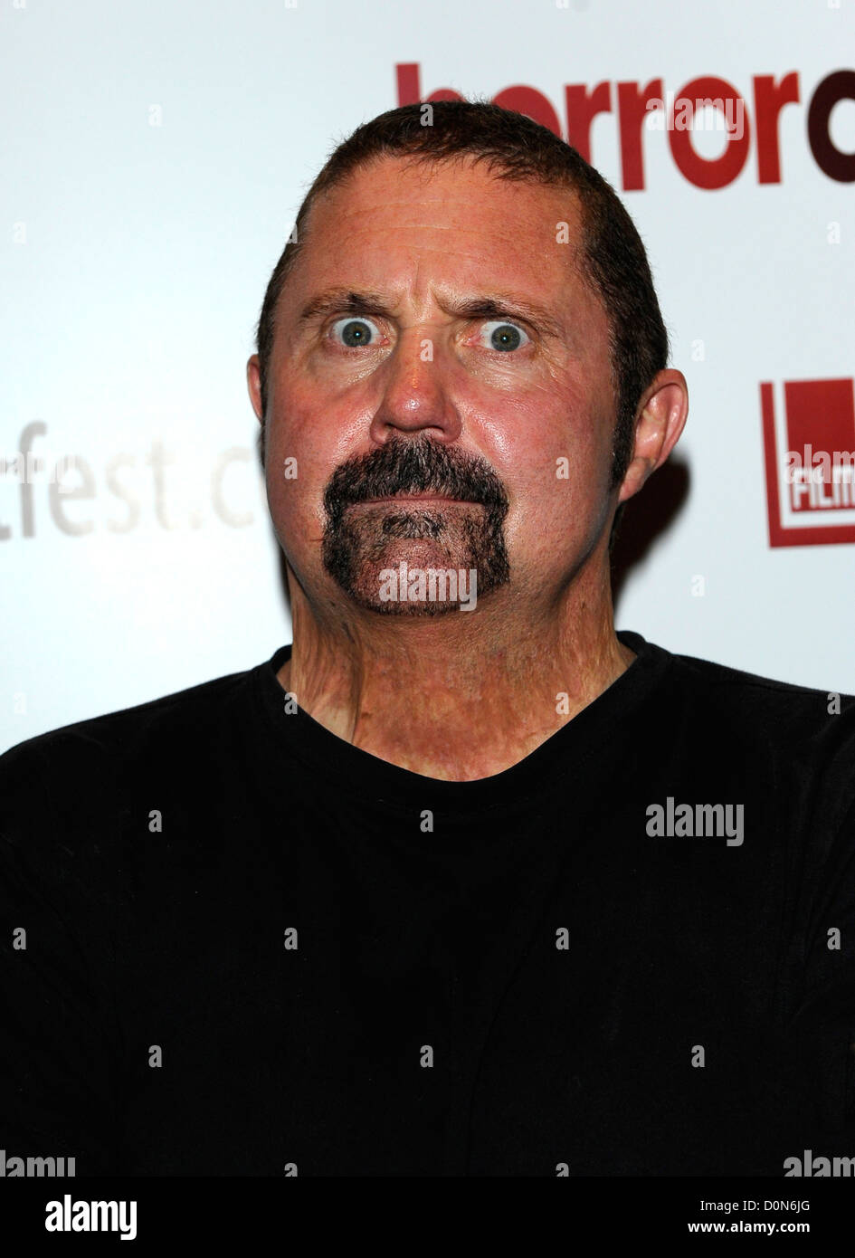Kane Hodder Statt An Das Reich Leicester Square In London Die Weltpremiere Von Hatchet Ii Im Rahmen Des Frightfest 2010 Stockfotografie Alamy