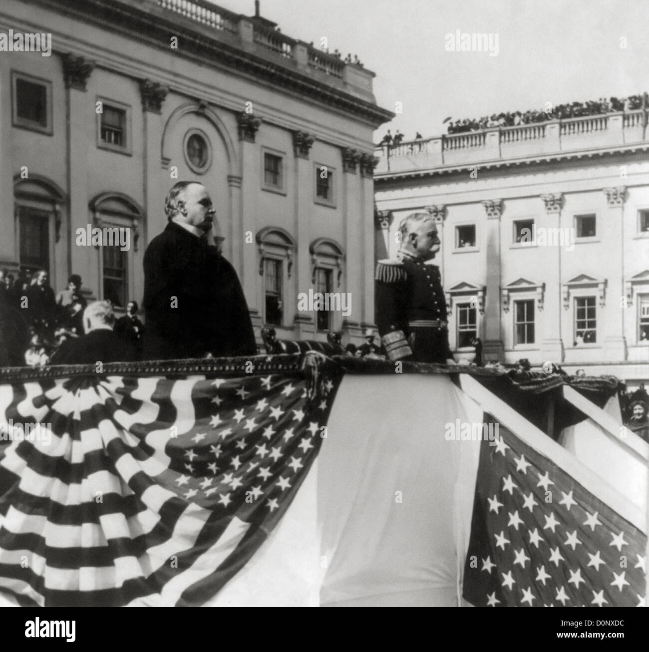 Präsident McKinley Überprüfung Truppen Stockfoto