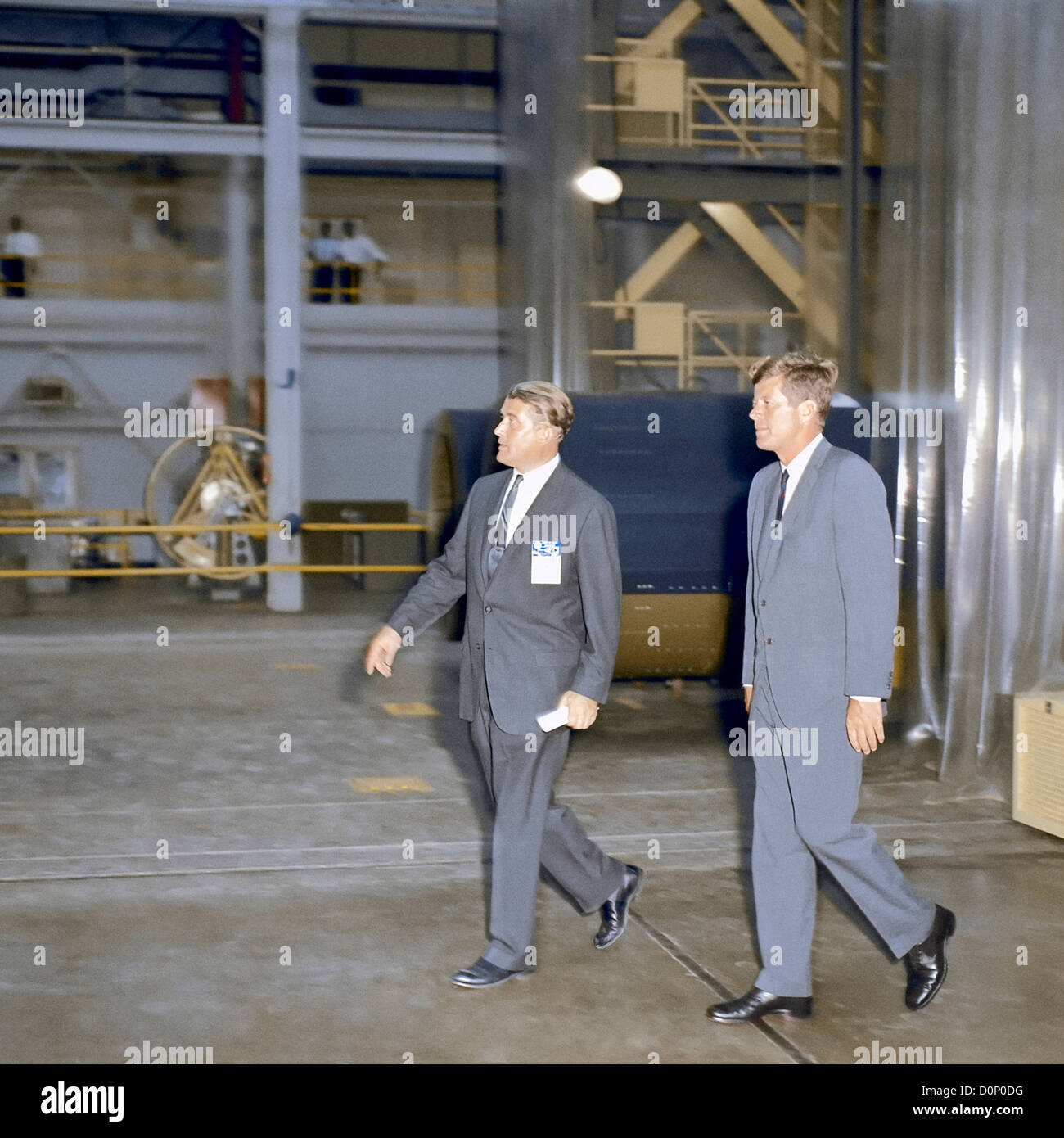 Präsident Kennedy Touren Marshall Space Flight Center mit Wernher von Braun Stockfoto
