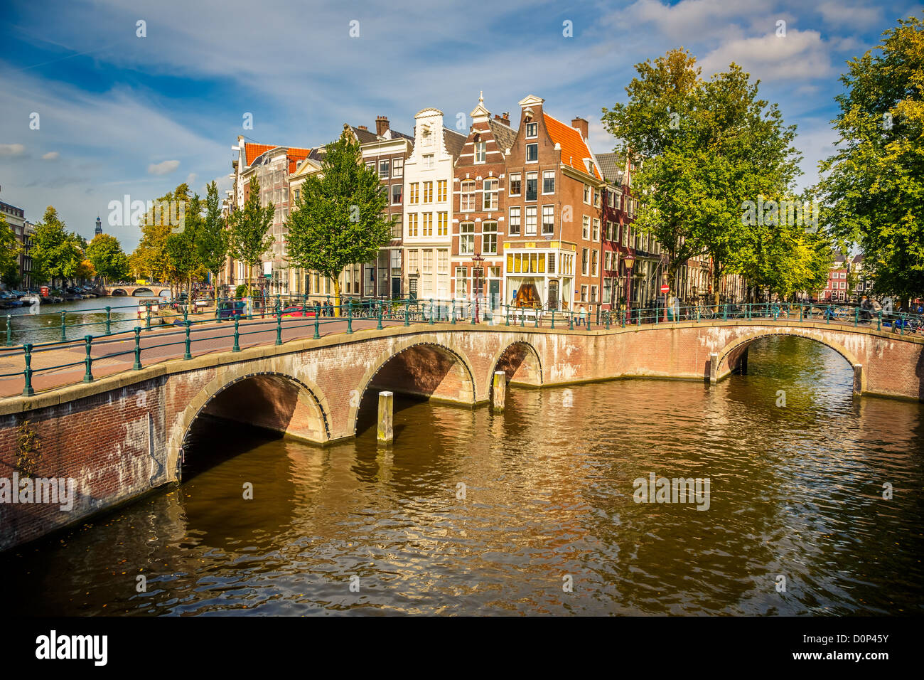Brücken über Kanäle in Amsterdam Stockfoto