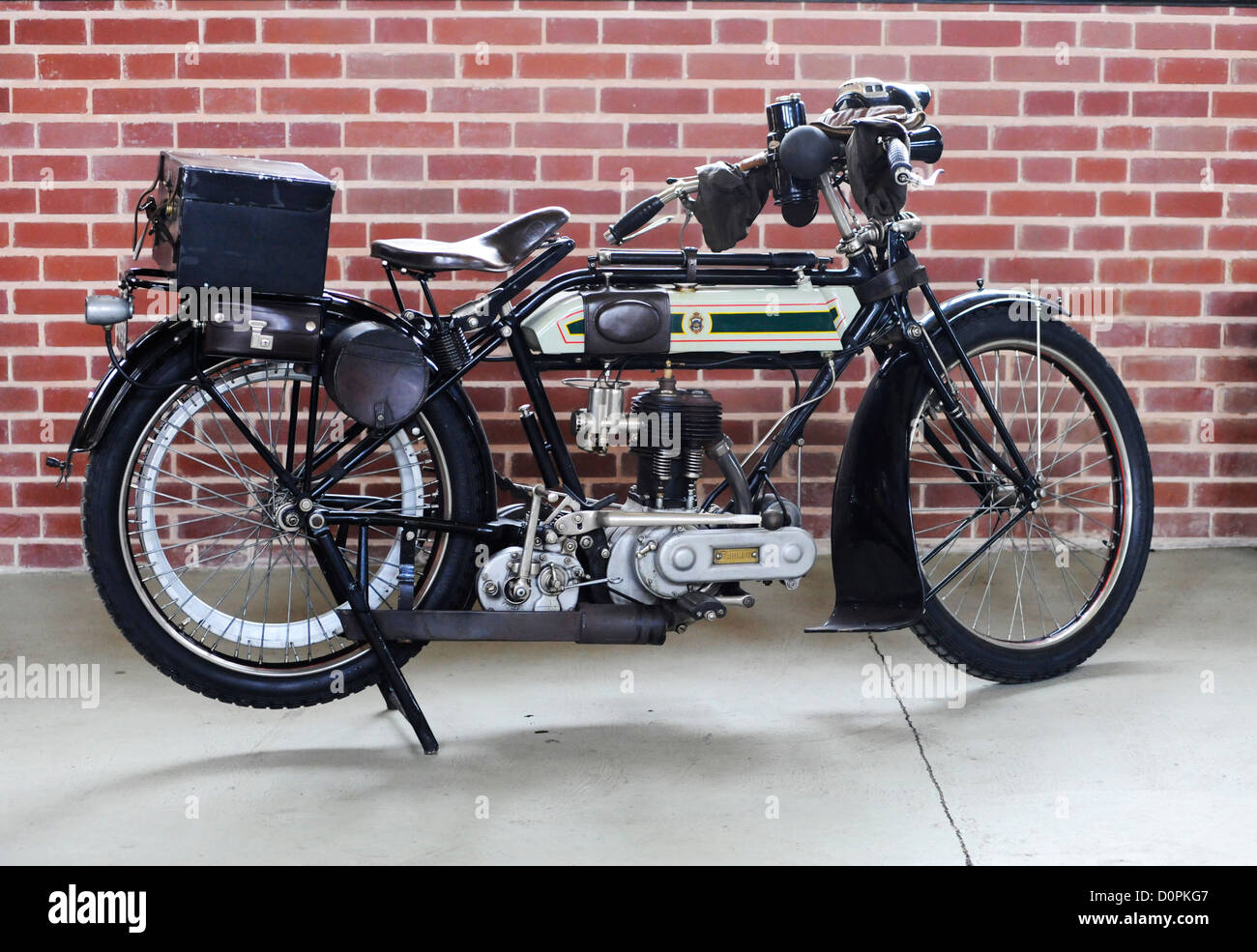 Eine alte Triumph Motorcyle im Black Country Living Museum. Stockfoto