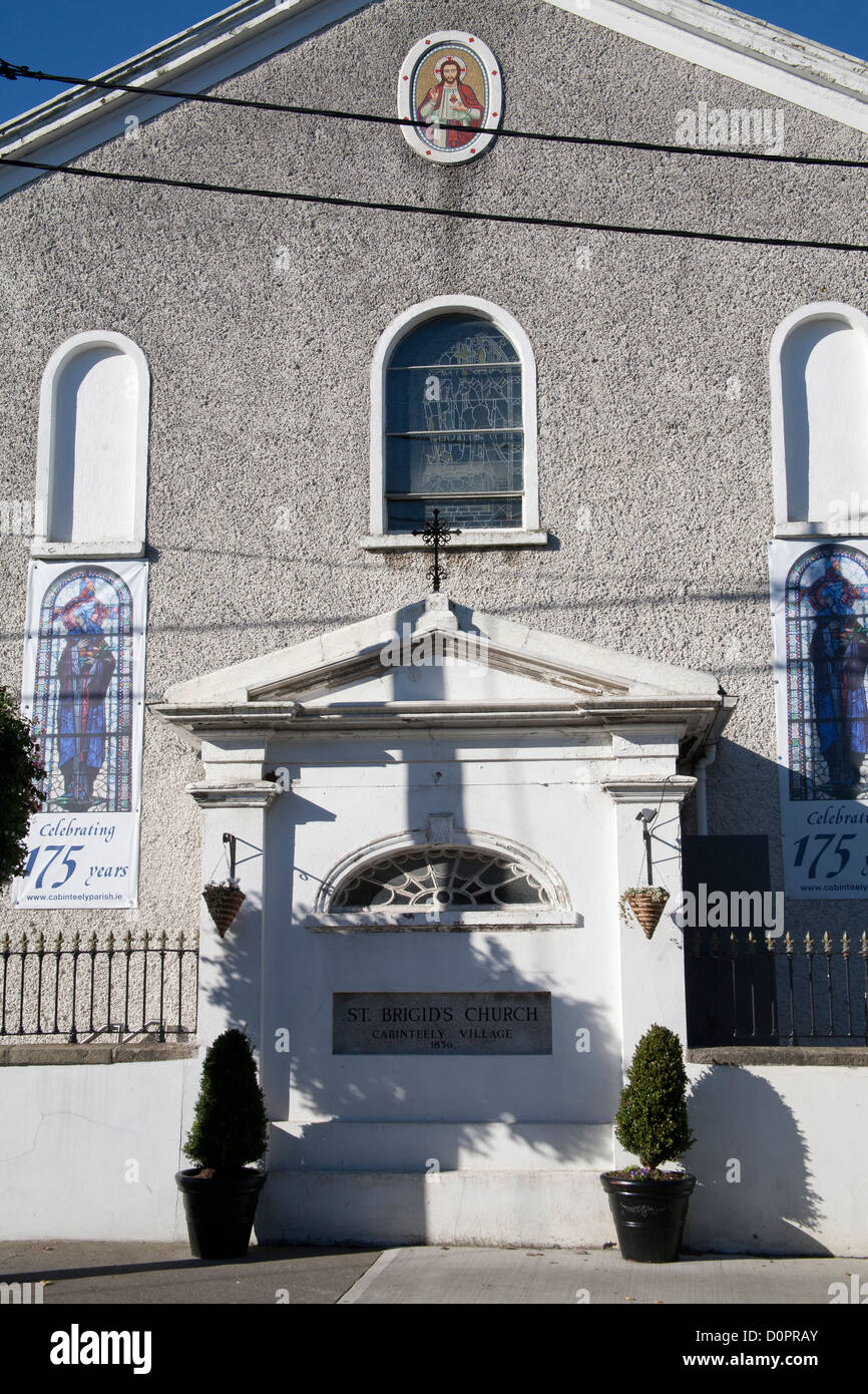 St. Brigid katholische Kirche in Cabinteely Dorf in Dublin Irland Stockfoto