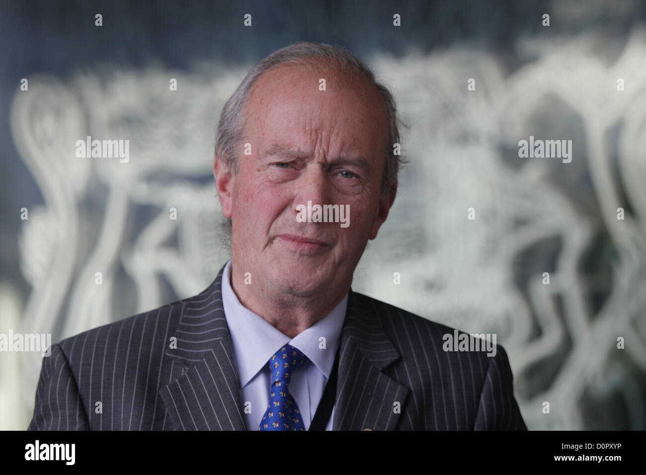 London, UK. 29. November 2012, Zentrum David Hunt die Königin-Elizabeth II-Konferenz zu verlassen. Sebastian Remme / Alamy Live News Stockfoto