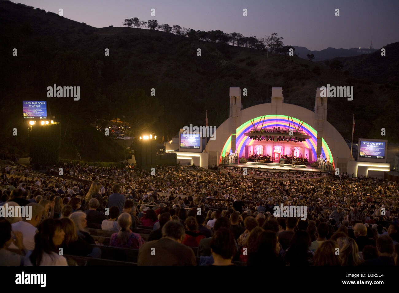 Ein Nachtkonzert im Hollywood Bowl Amphitheater, Los Angeles, CA Stockfoto