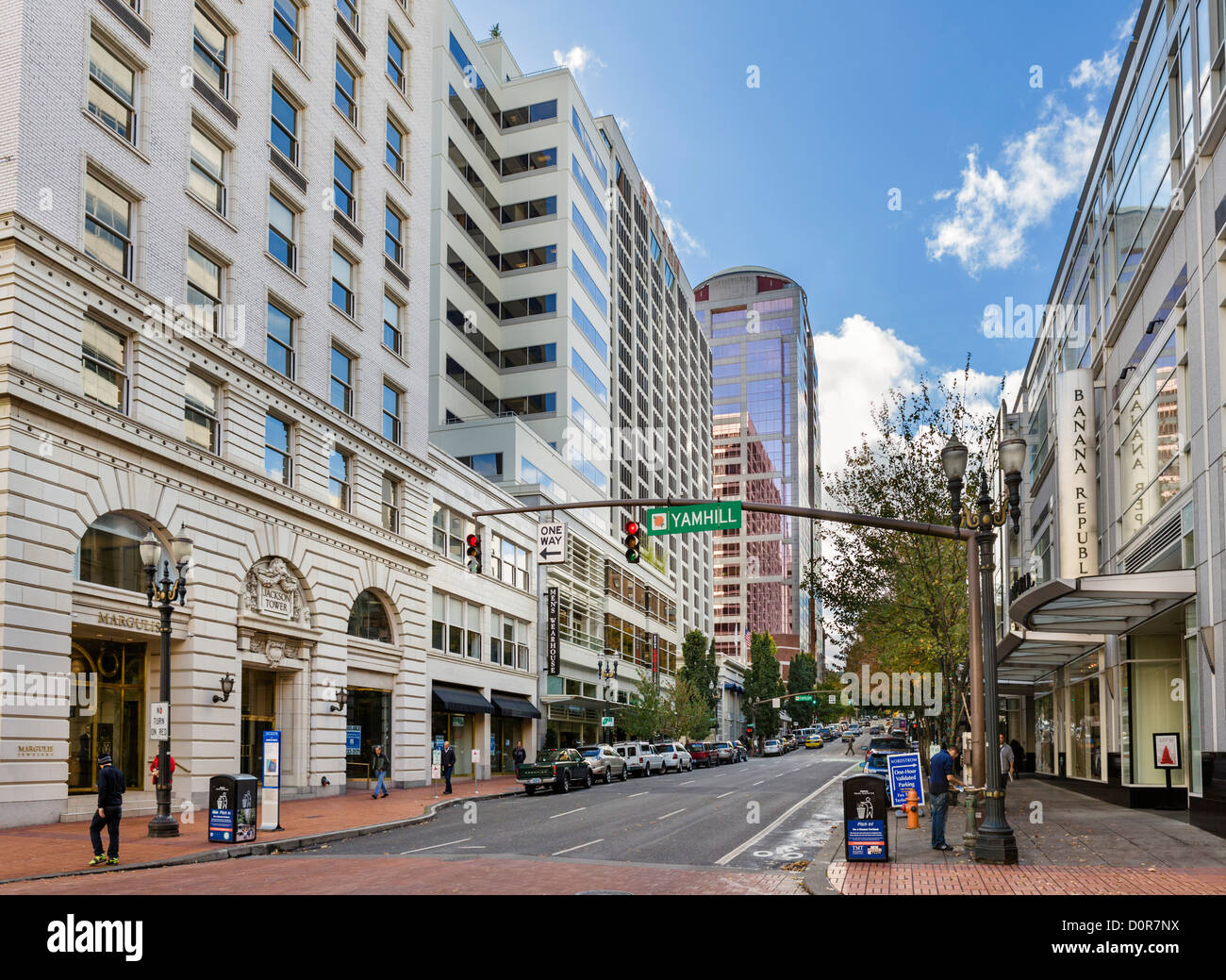 Broadway in der Innenstadt von Portland, Oregon, USA Stockfoto