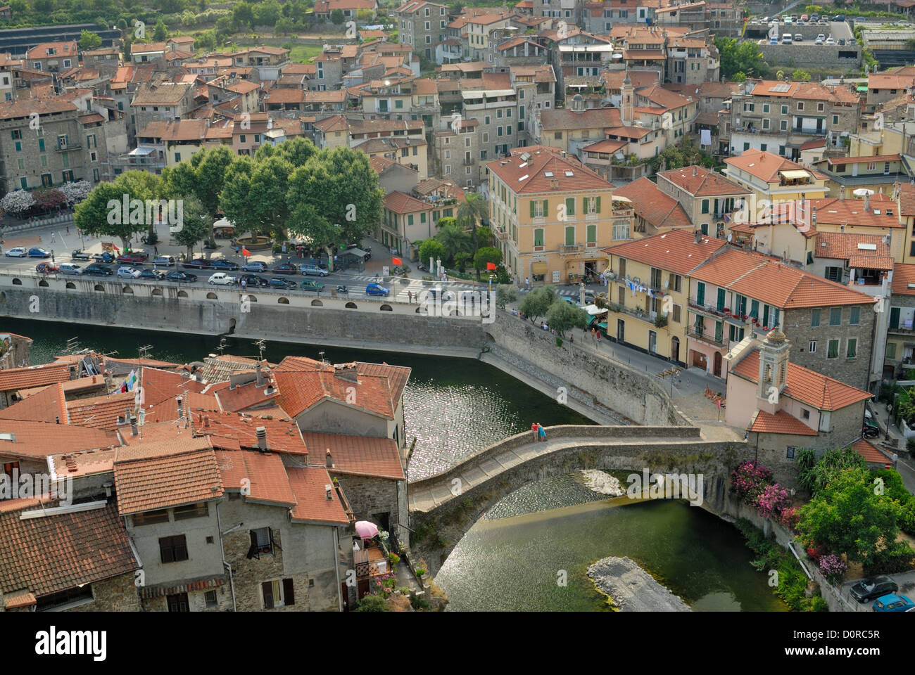 Ansicht der mittelalterlichen Stadt in Italien Stockfoto