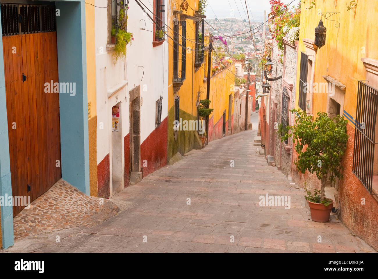 Farbenfrohe mexikanische Hang Straßenszene Stockfoto