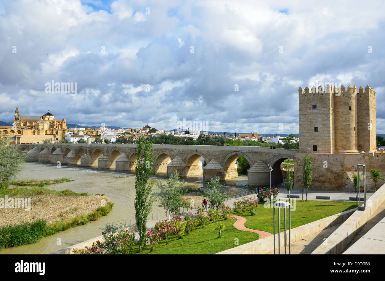 Römische Brücke von Cordoba Stockfoto