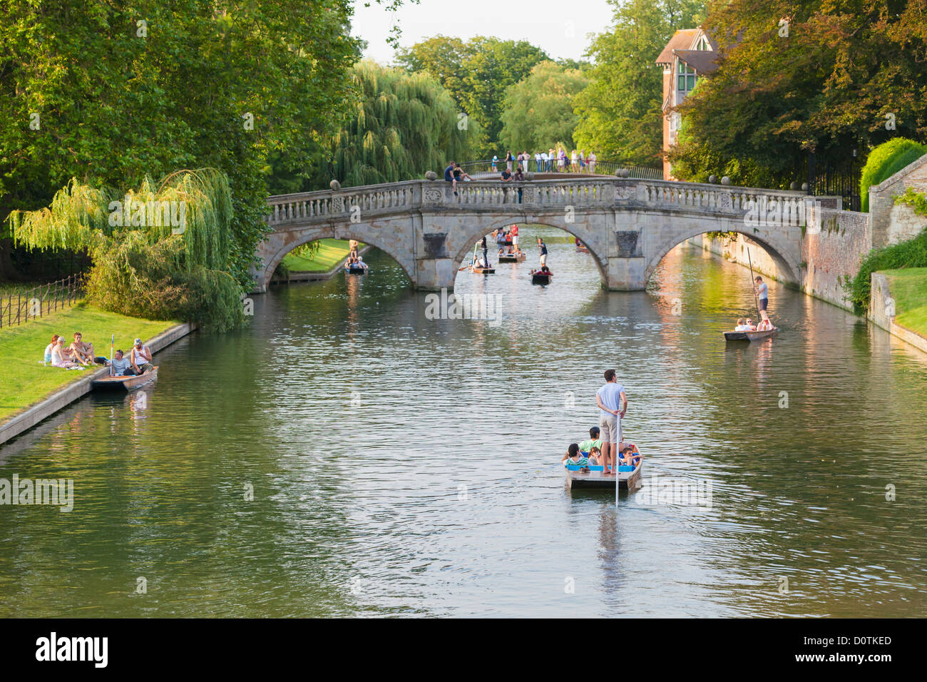 Bootfahren auf dem Fluss Cam, Cambridge, England, UK Stockfoto