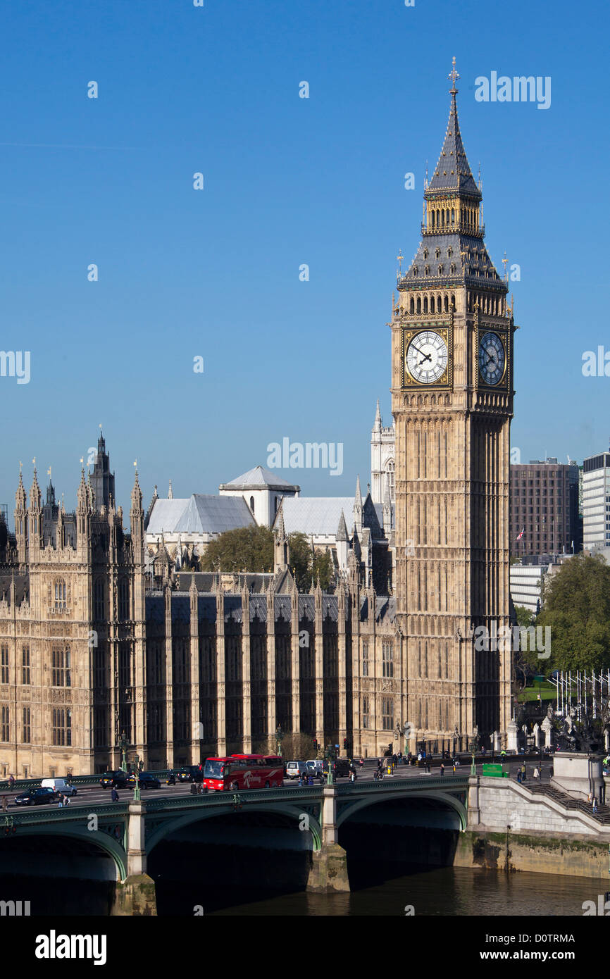 UK, Großbritannien, Europa, Reisen, Urlaub, England, London, City, Palace of Westminster, Houses of Parliament, Big Ben, Fluss, Stockfoto