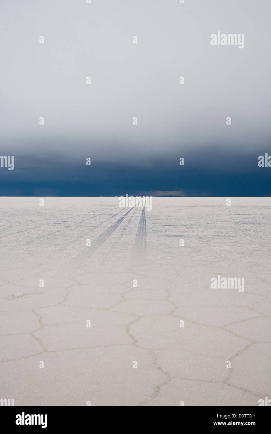 Straße nach nirgendwo Stockfoto