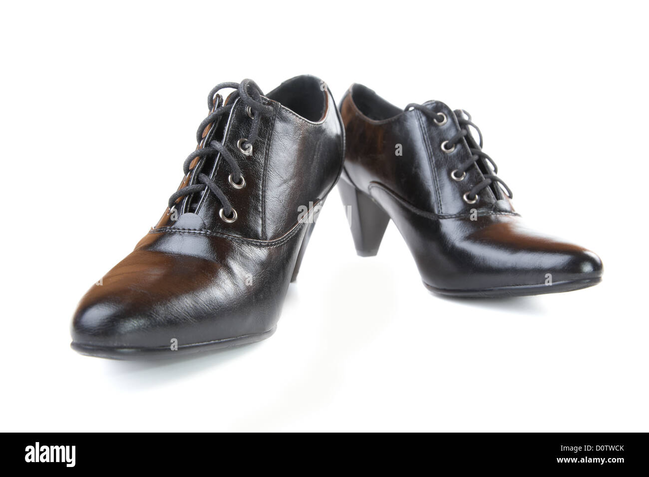 Schwarze weibliche Schuhe, isoliert Stockfoto