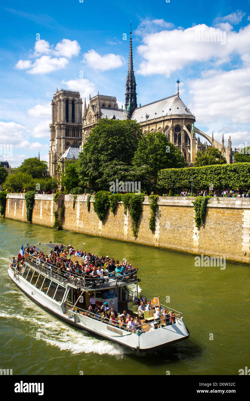 Frankreich, Europa, Reisen, Paris, Stadt, Notre Dame, Architektur, Kathedrale, katholisch, Gotik, Geschichte, Boot, Skyline, Tourismus, Une Stockfoto