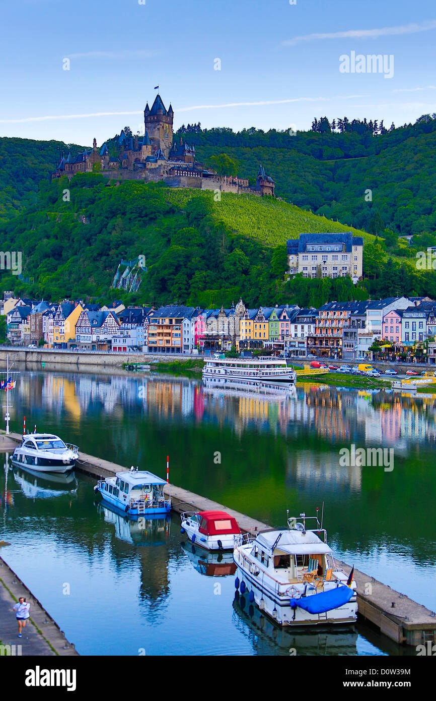 Deutschland, Europa, Reisen, Moseltal, Mosel, Cochem, Burg, Landwirtschaft, Biegung, Wolken, Mosel, Natur, Fluss, Tourismus, Tal, vi Stockfoto