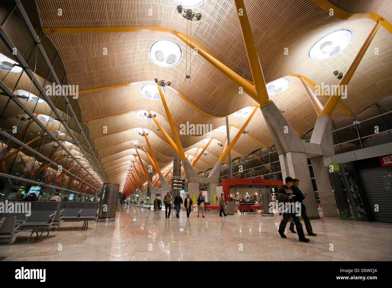 Madrid, Spanien, Terminal 4 am Flughafen Madrid-Barajas Stockfoto