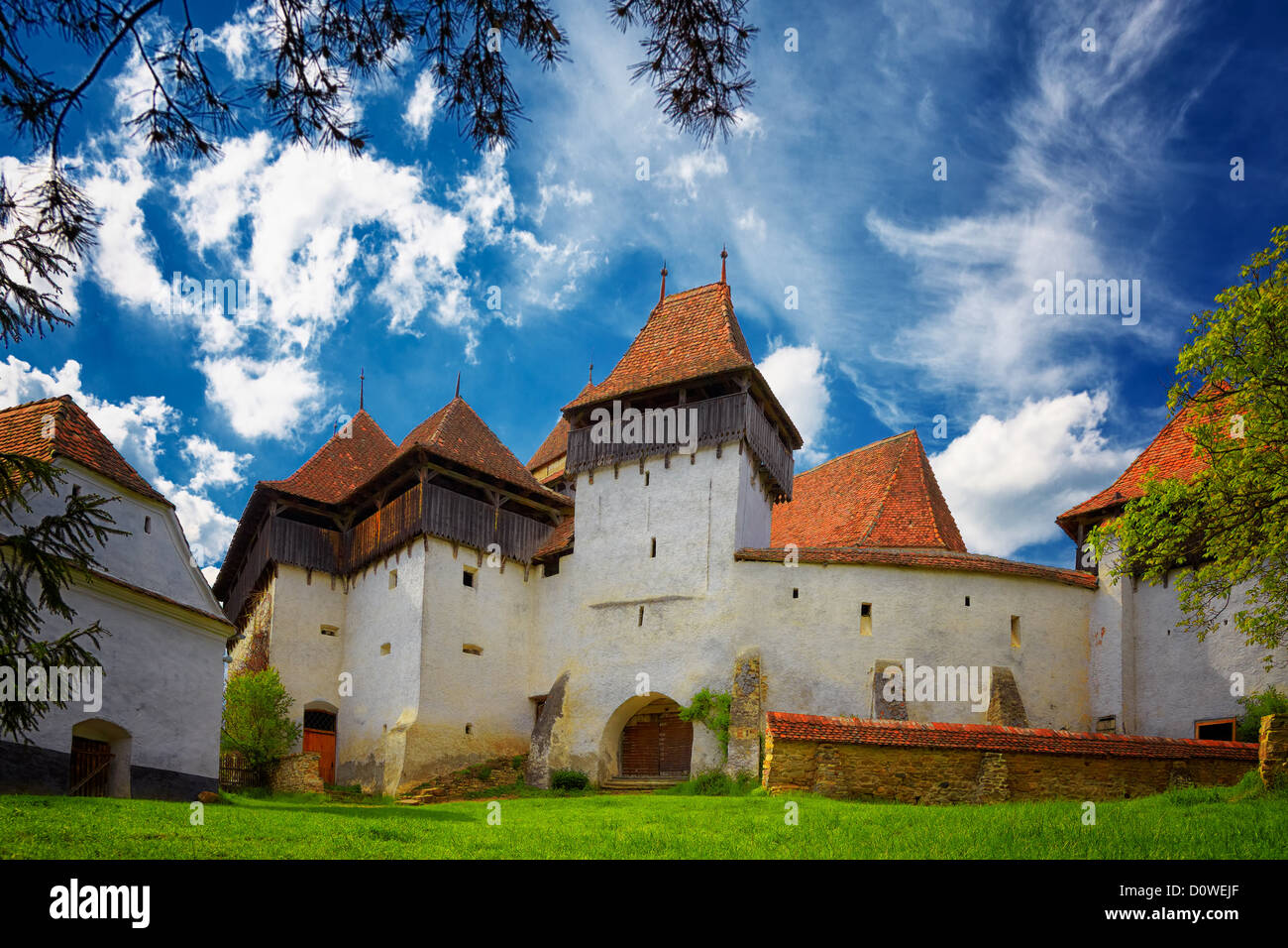 Deutsch-Weißkirch Wehrkirche in Siebenbürgen, Rumänien. Es ist ein UNESCO-Weltkulturerbe. Stockfoto