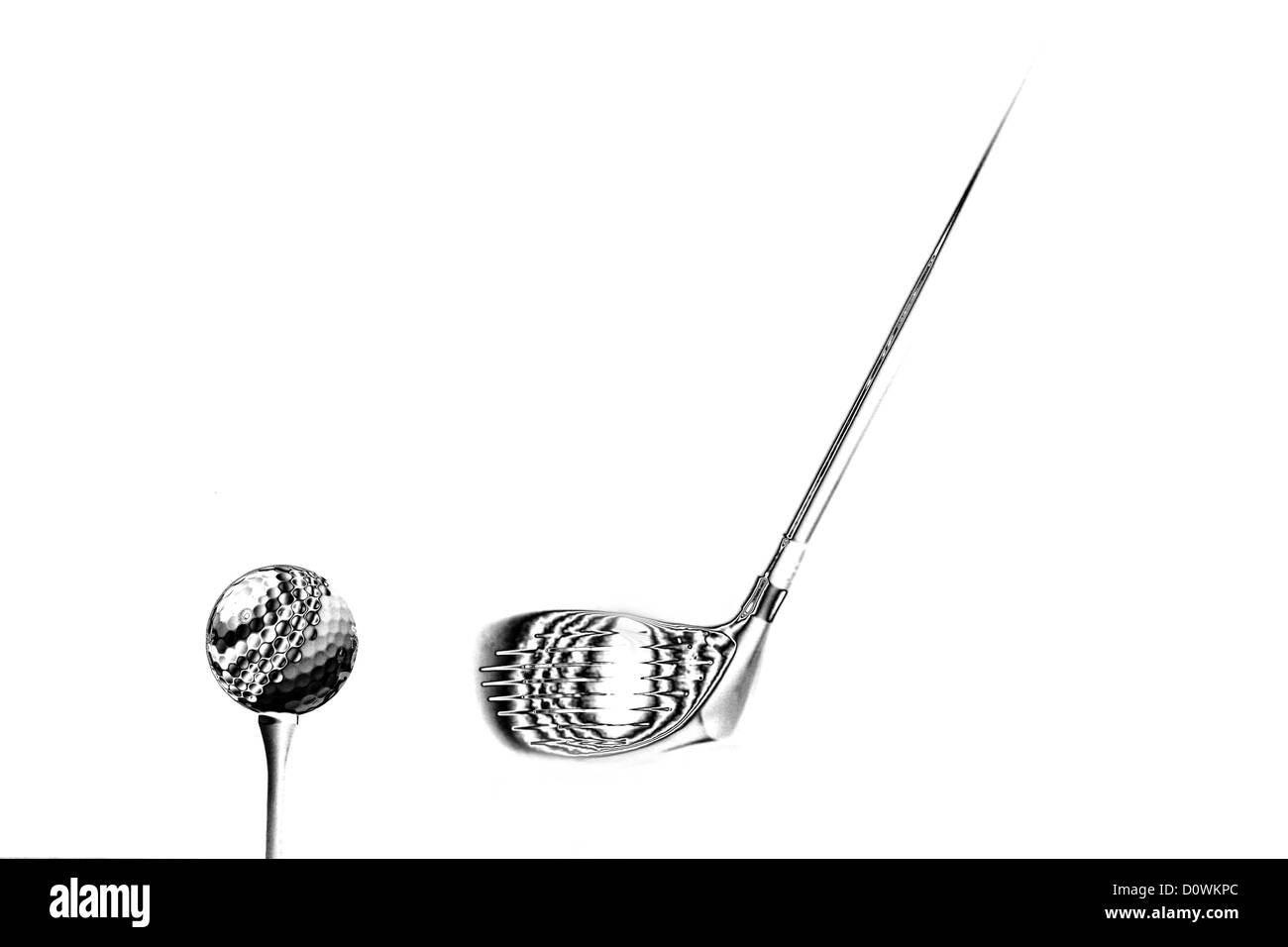 Ein Golf-Club neben einem Golfball auf ein Tee. Stockfoto