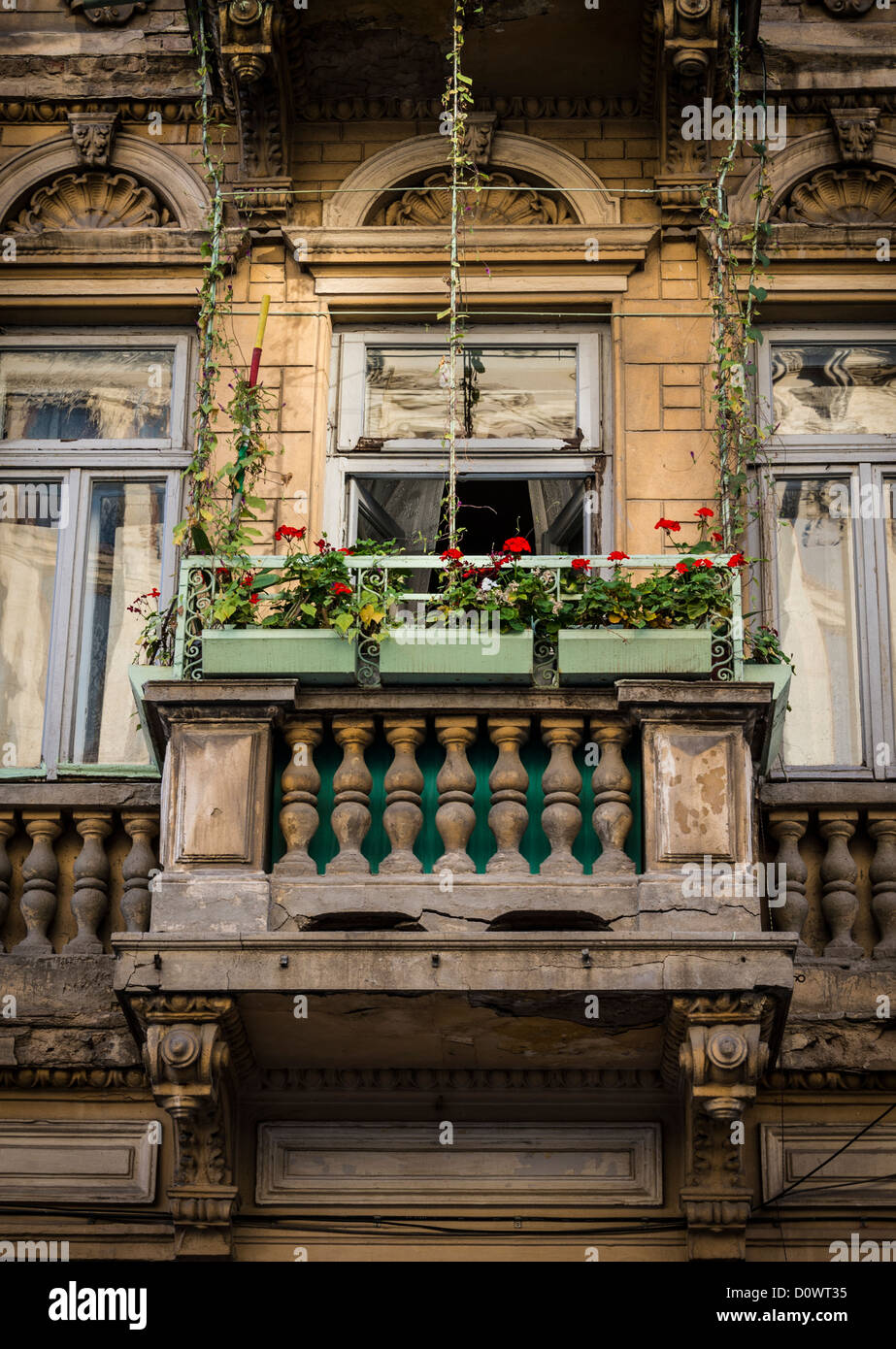 Balkon über Strada Franceza in Altstadt Bukarest, Rumänien. Stockfoto