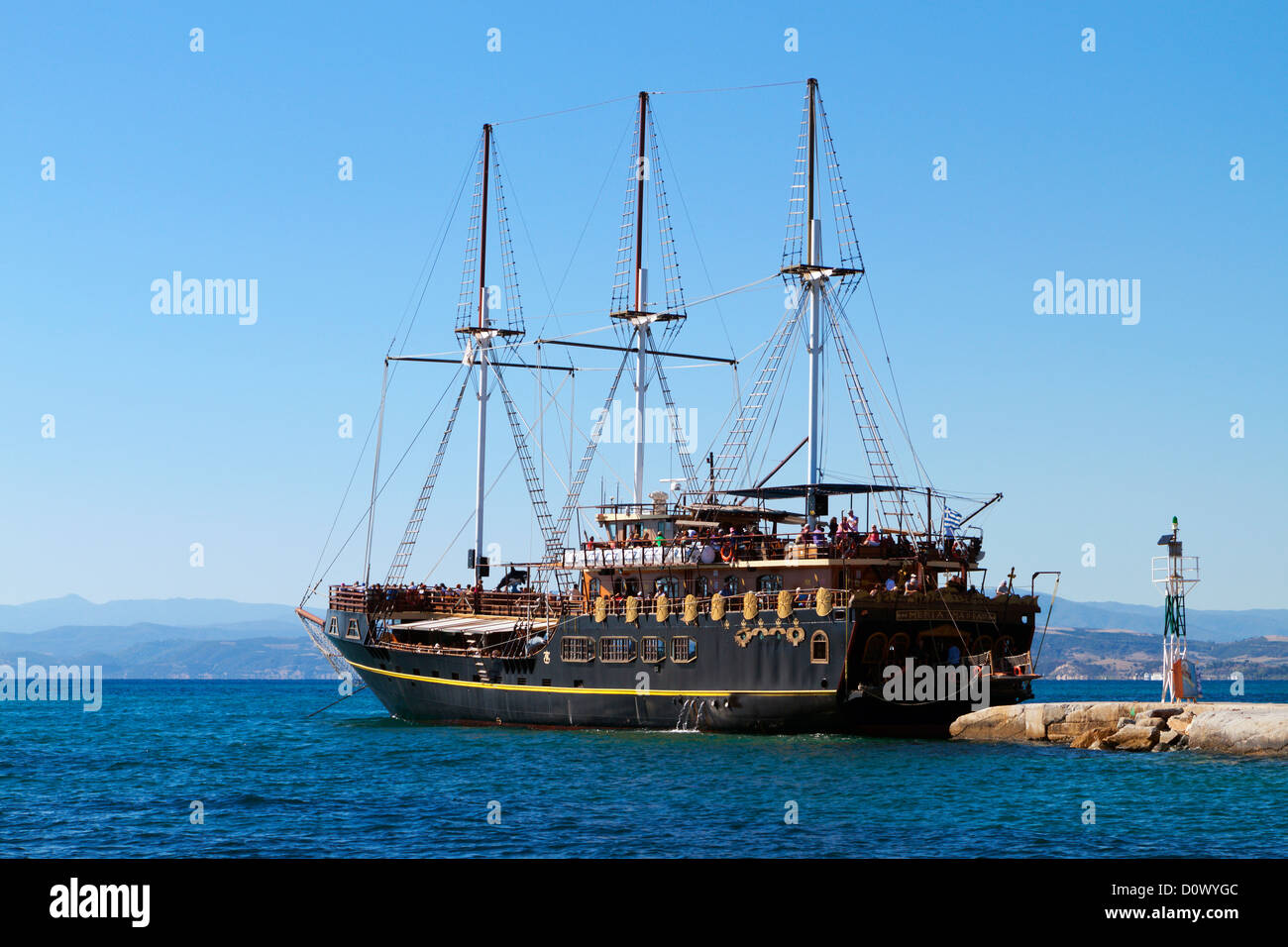 Antikes schiff -Fotos und -Bildmaterial in hoher Auflösung – Alamy