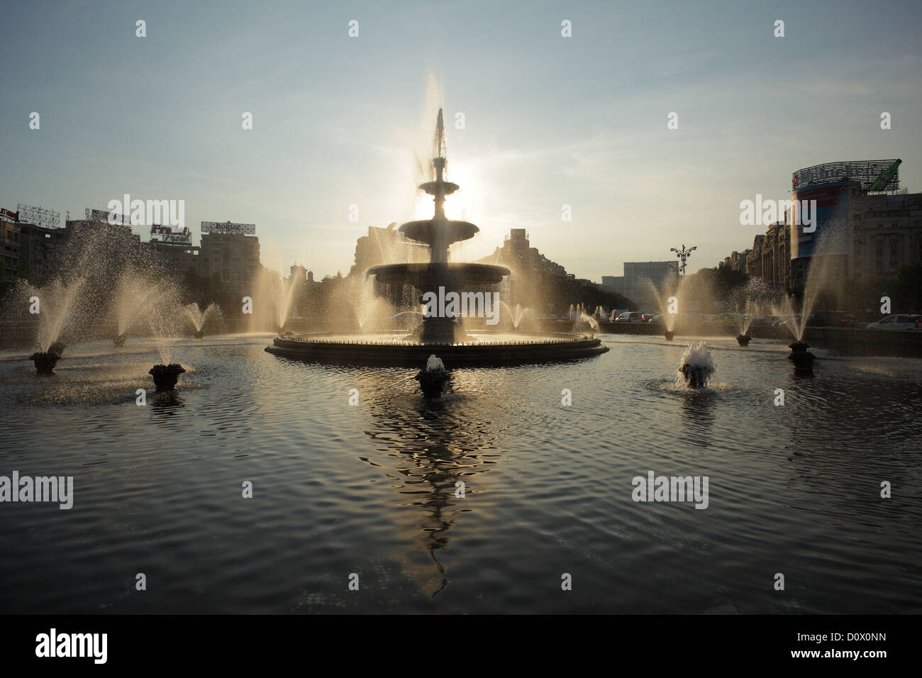 Bukarest, Rumänien, der Brunnen auf dem Platz der Einheit Stockfoto