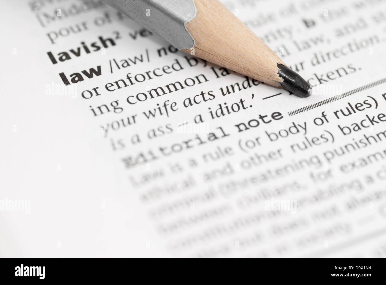 Makro-Bild Wörterbuch Wort: Gesetz und Bleistift. Stockfoto