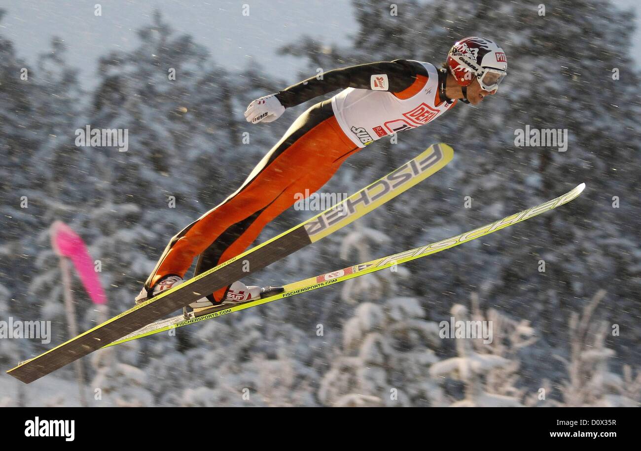 02.12.2012. Kuusamo, Finland.Ski Nordic FIS WC Skispringen FIS World Cup Nordic Bild zeigt Mario Stecher AUT Stockfoto