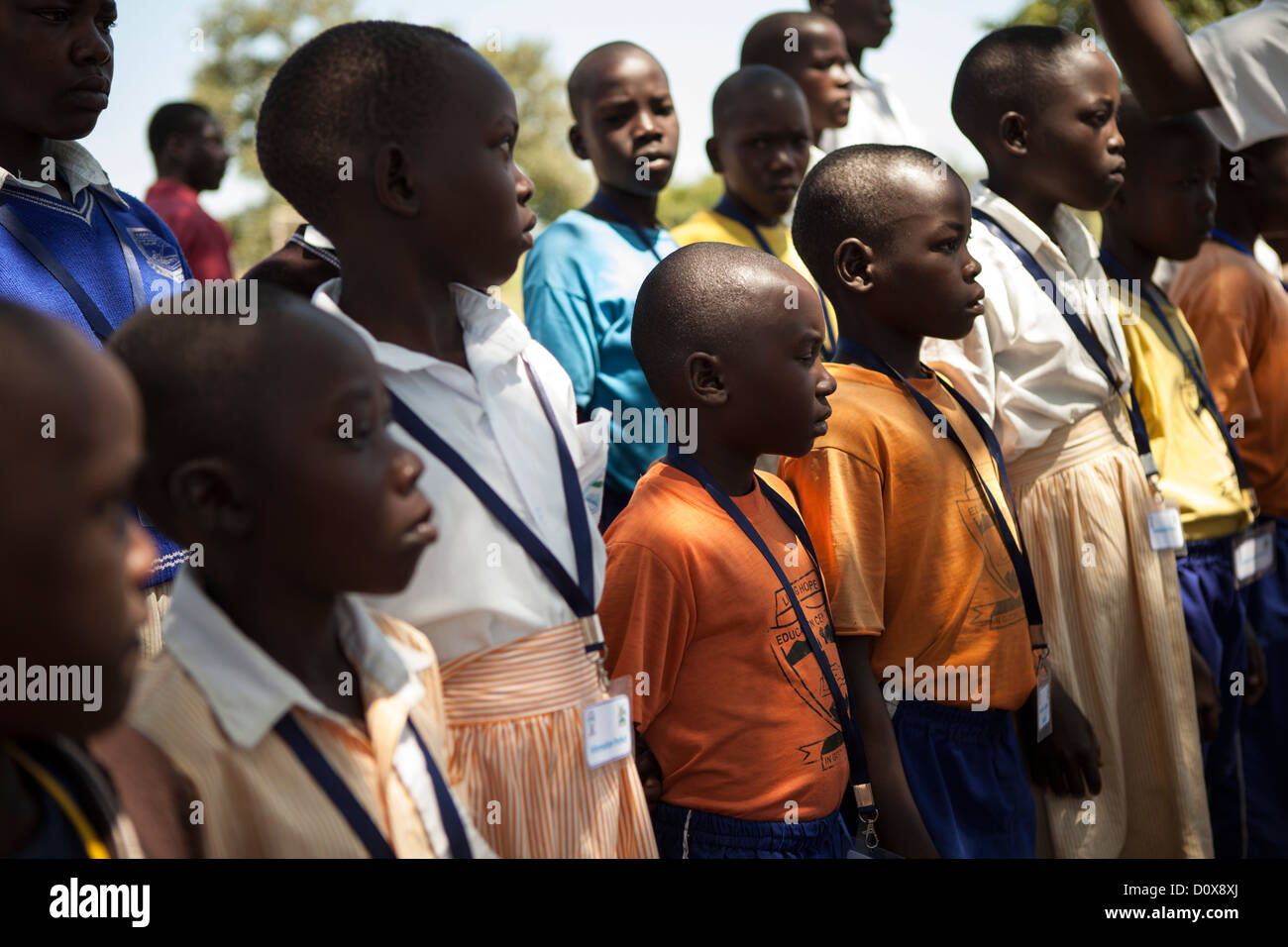 Schüler in der Schule in Amuria, Uganda, Ostafrika Line-up. Stockfoto