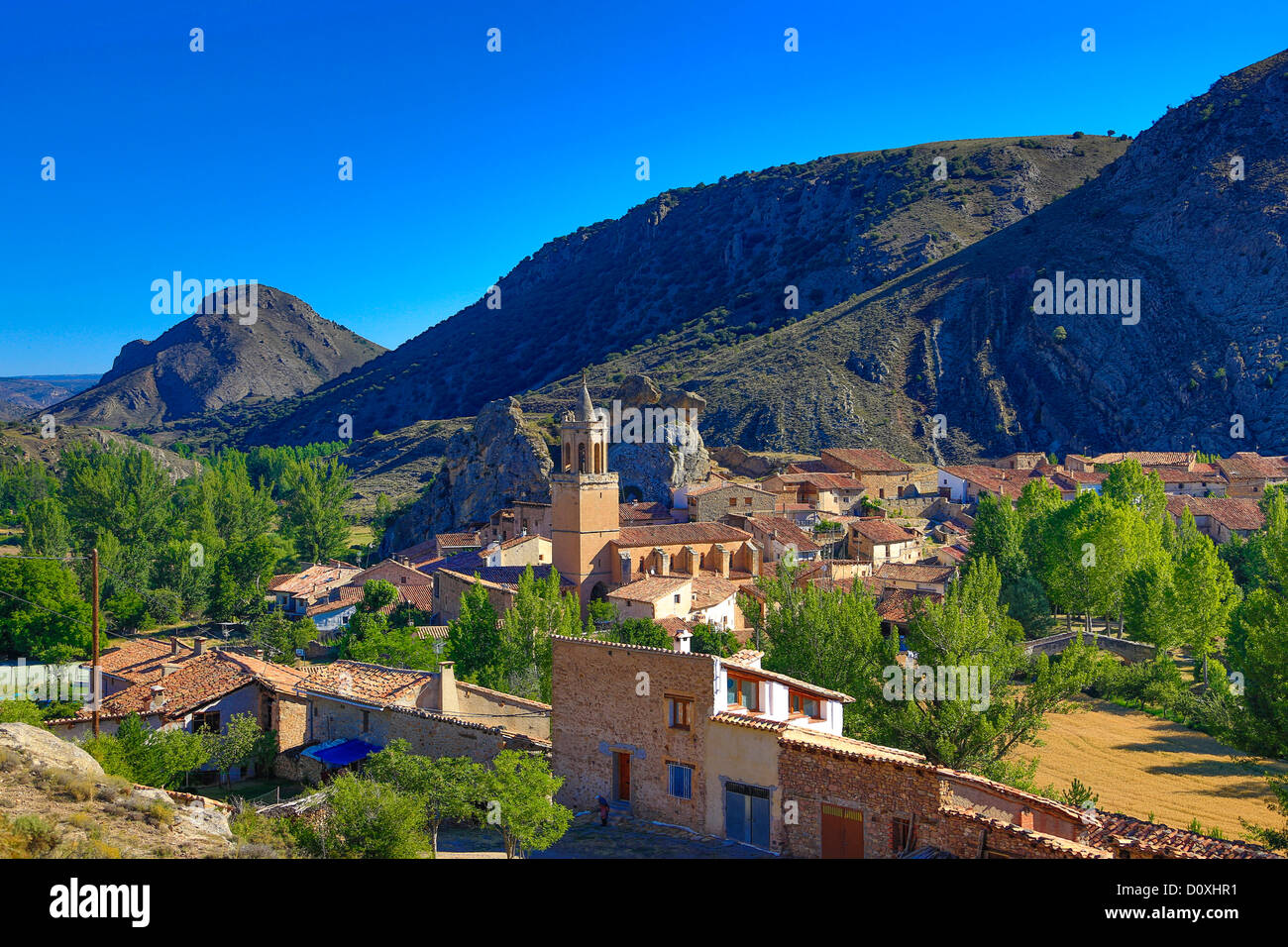 Spanien, Europa, Aragon, Teruel, Provinz Maestrazgo, Miravete De La Sierra Dorf., Teruel, Architektur, Glockenturm, Kirche, Medie Stockfoto