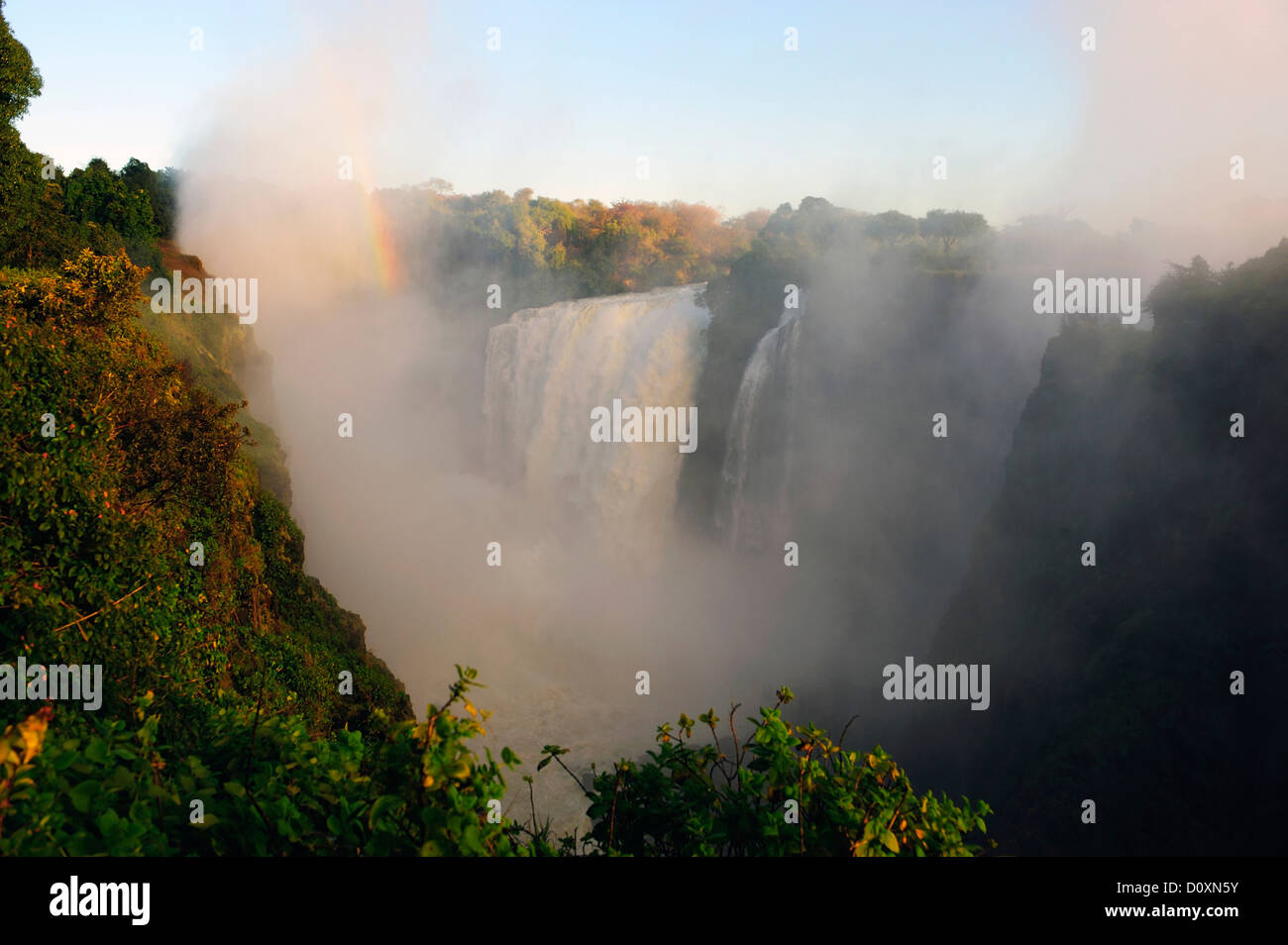 Afrika, Simbabwe, Zambezi, Fluss, Südliches Afrika, Viktoriafälle, Wasserfall, Wasser, Schlucht, Schlucht Stockfoto
